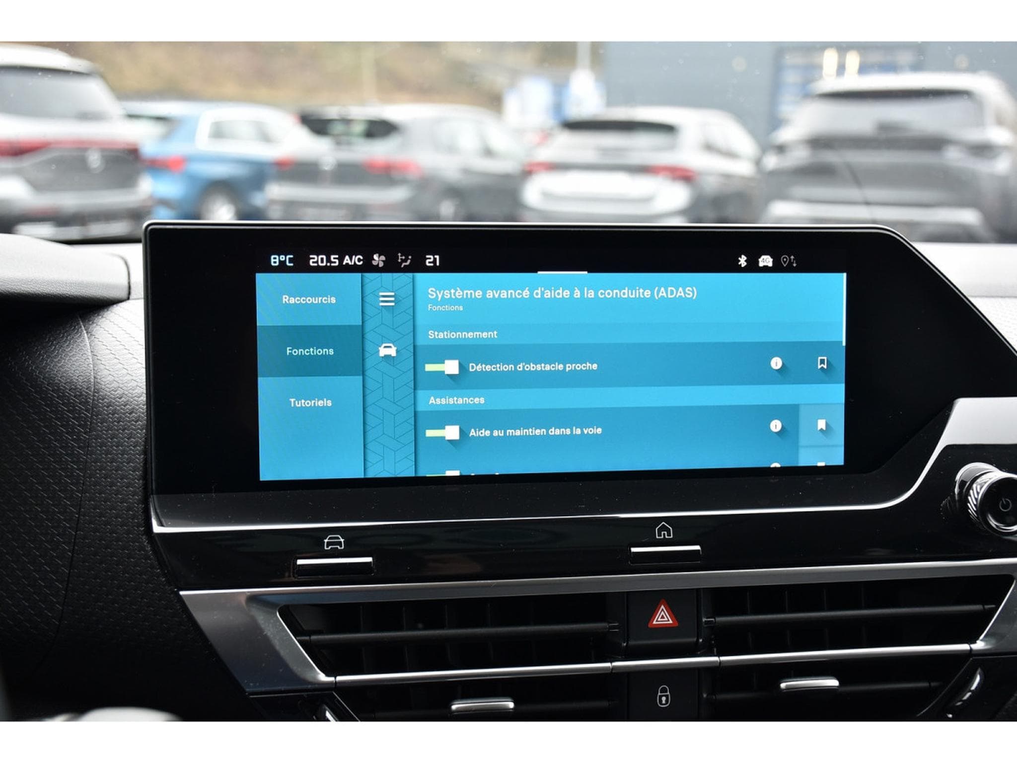 Citroën C4 X 1.2 PureTech Shine EAT8 TOIT PANO CUIR ACC SIDE CAM 1° MAIN (2023) - Foto 15