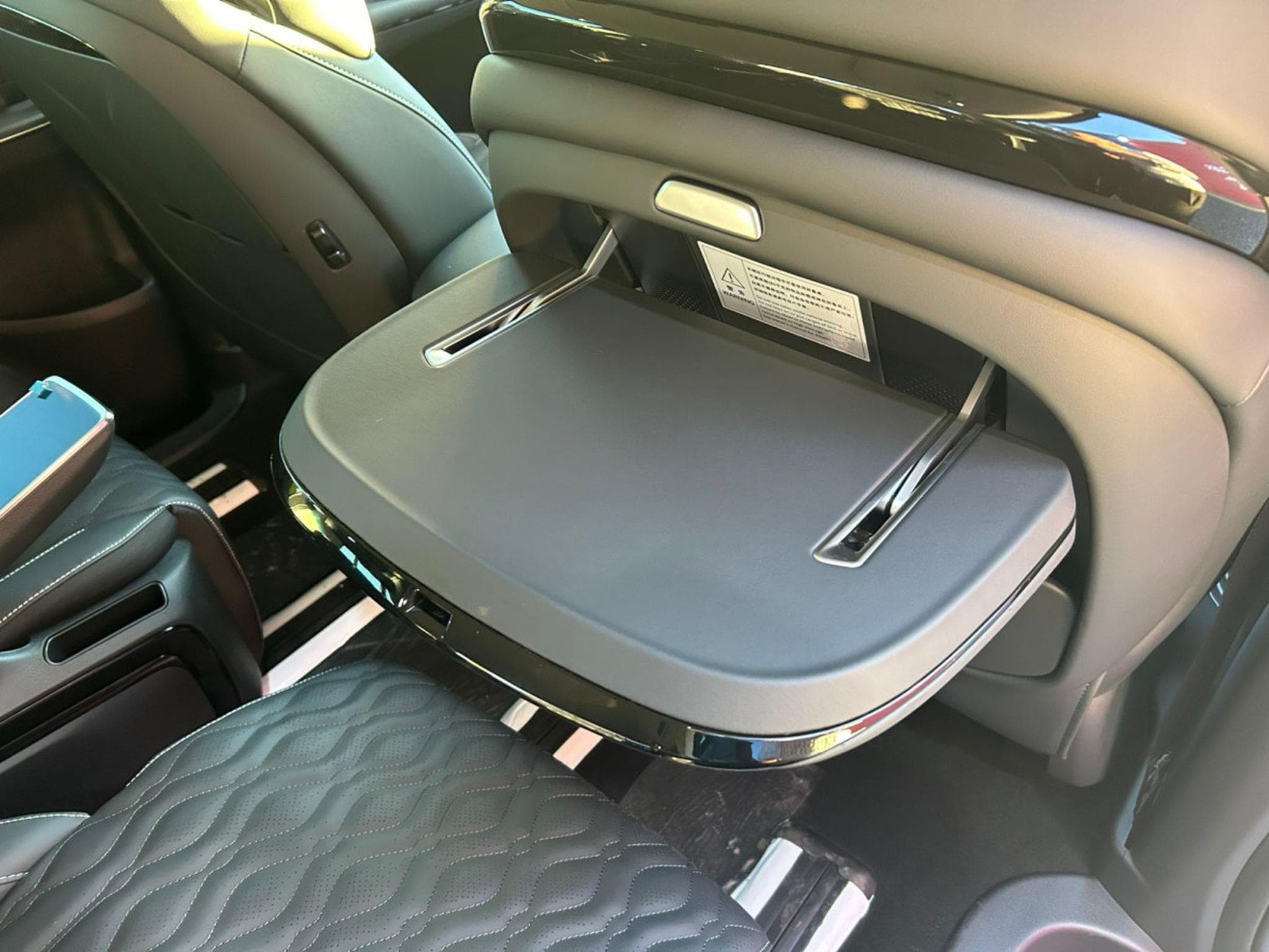 Forthing U-Tour FORTHING 9 HEV 7 PLACES FULL OPTIONS (2026) - Photo 26