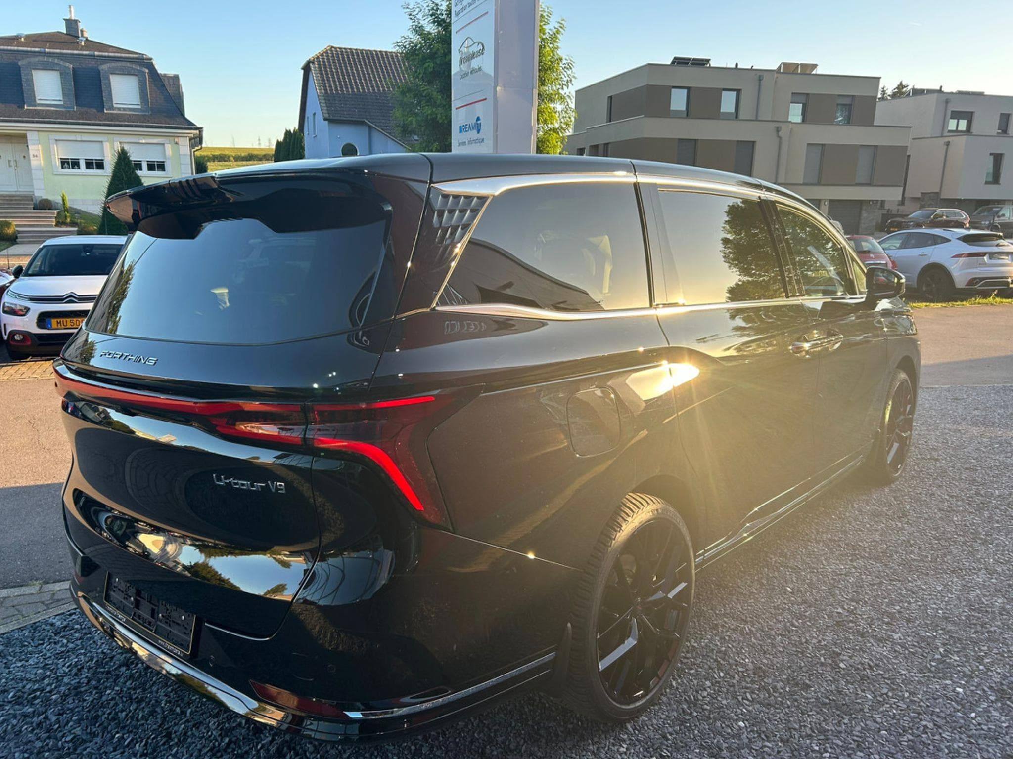 Forthing U-Tour FORTHING 9 HEV 7 PLACES FULL OPTIONS (2026) - Photo 4