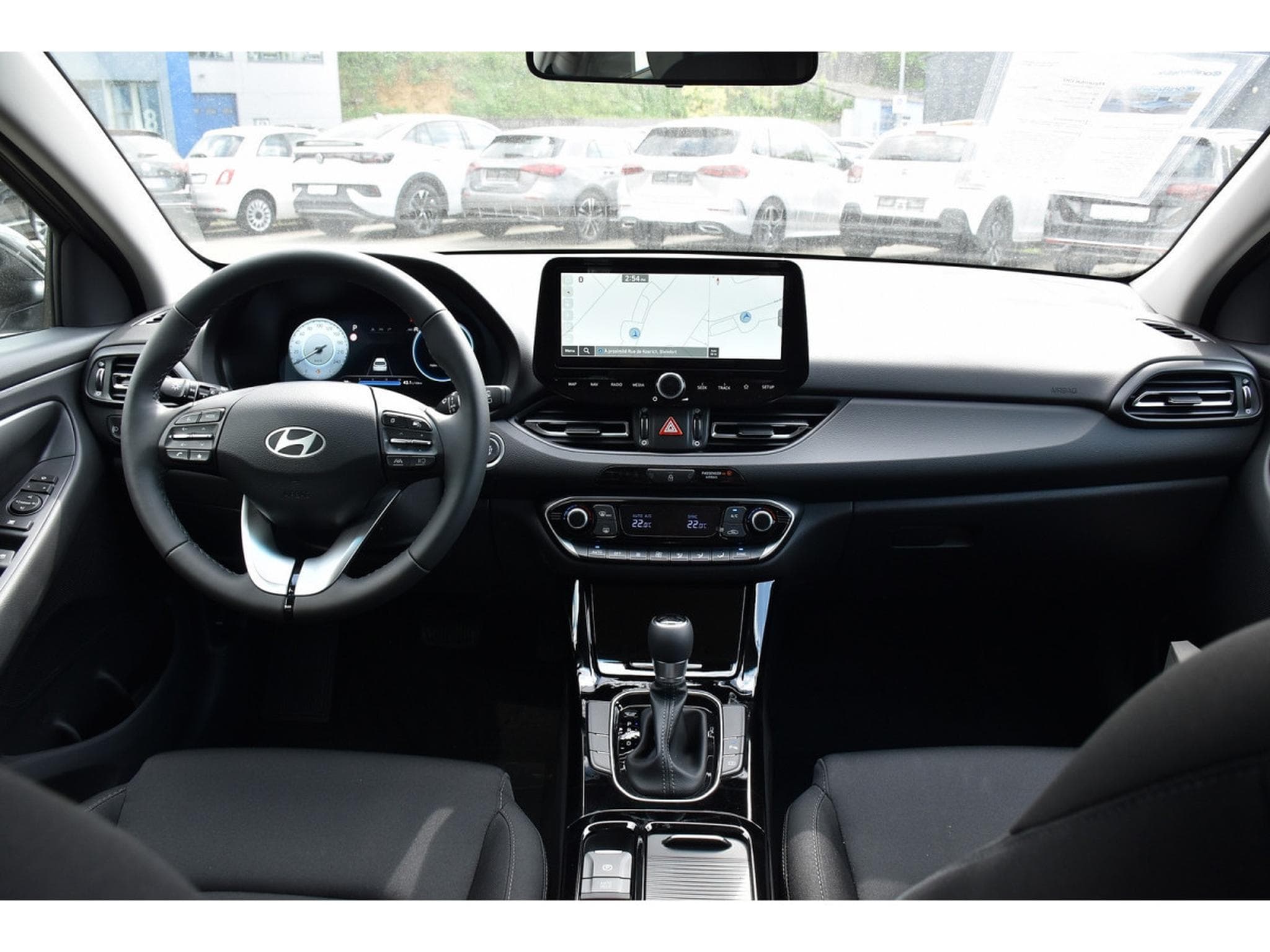Hyundai i30 1.0 T-GDi Techno DCT REGUL GPS CAM LANE (2025) - Foto 9