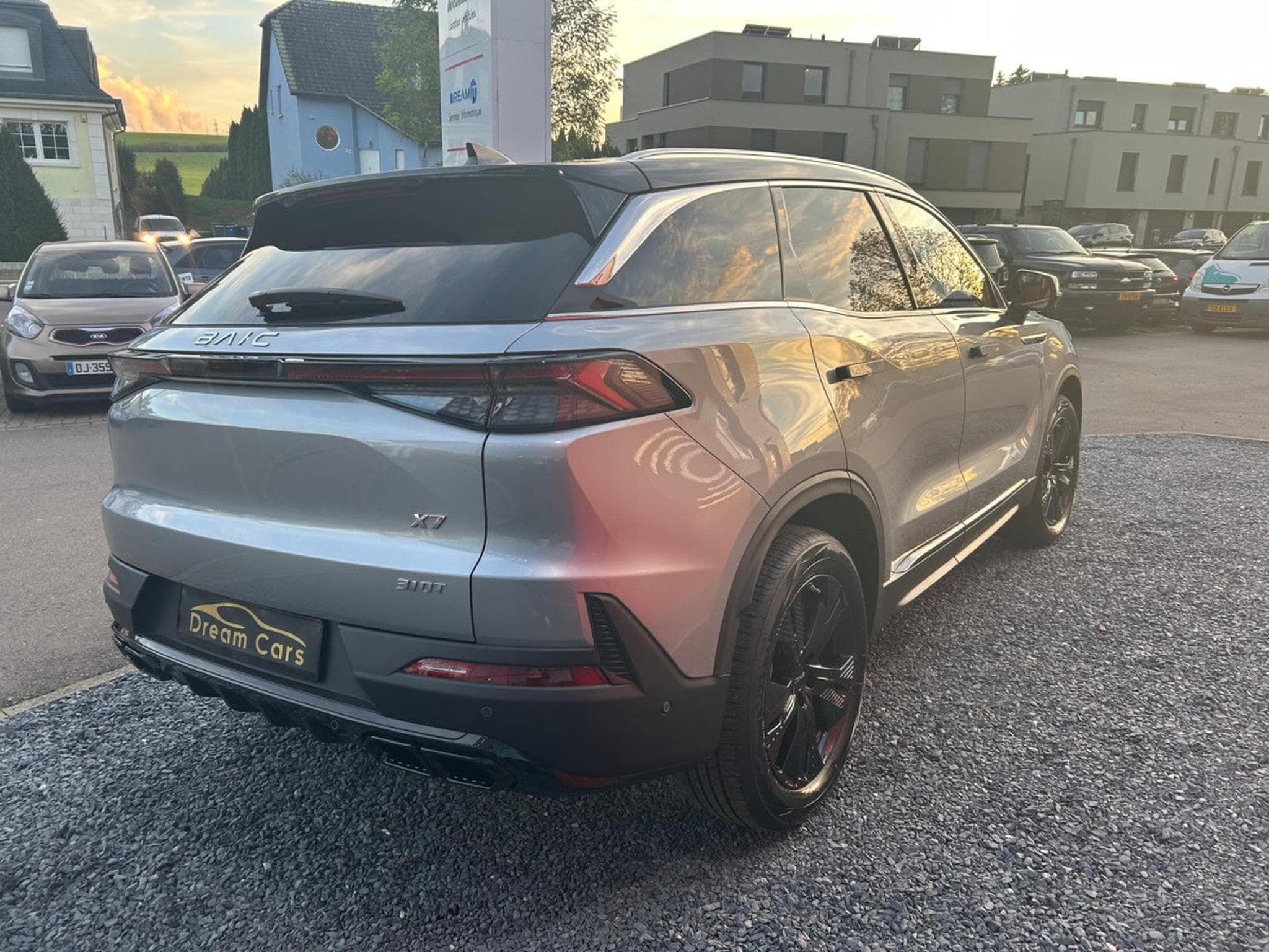 Baic X75 1.5 TURBO AUTO FULL OPTIONS (2026) - Photo 6