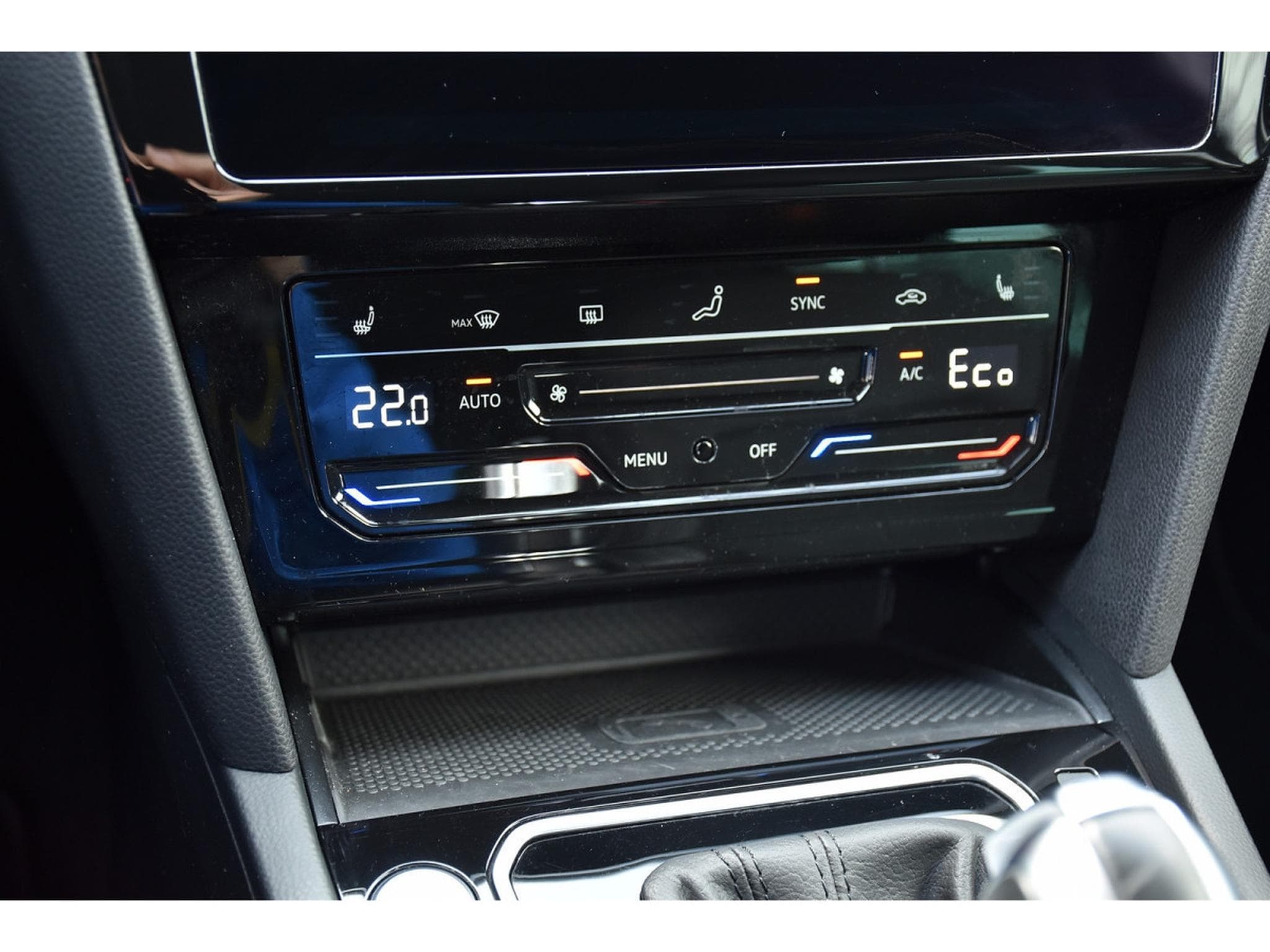 VW Passat GTE 1.4 eHybrid DSG ACC TRAVEL GPS PRO CAM PARK ATT RMQ (2021) - Foto 17