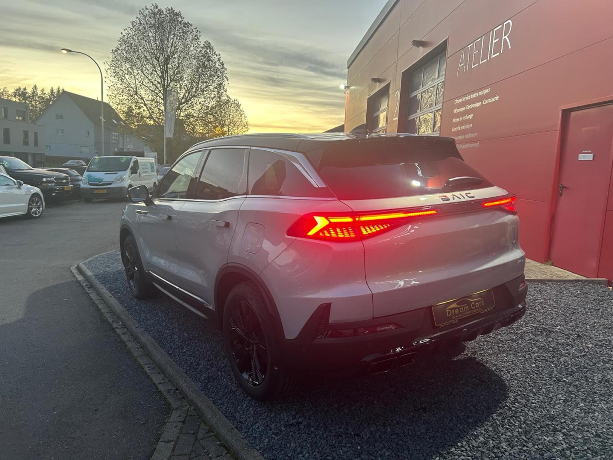 Baic X75 1.5 TURBO AUTO FULL OPTIONS (2026) - Photo 2