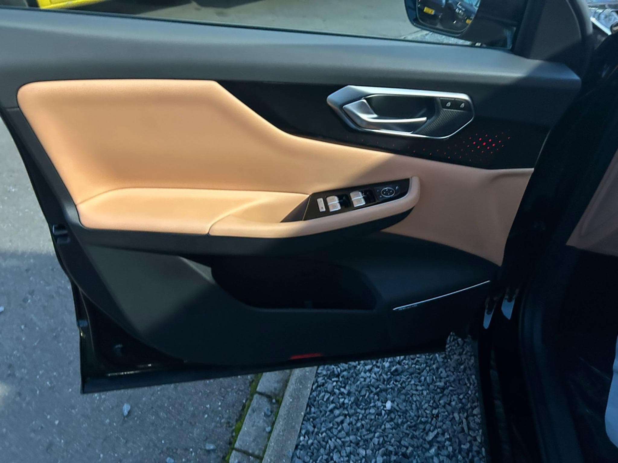 Baic X75 1.5 TURBO AUTO FULL OPTIONS (2026) - Photo 8