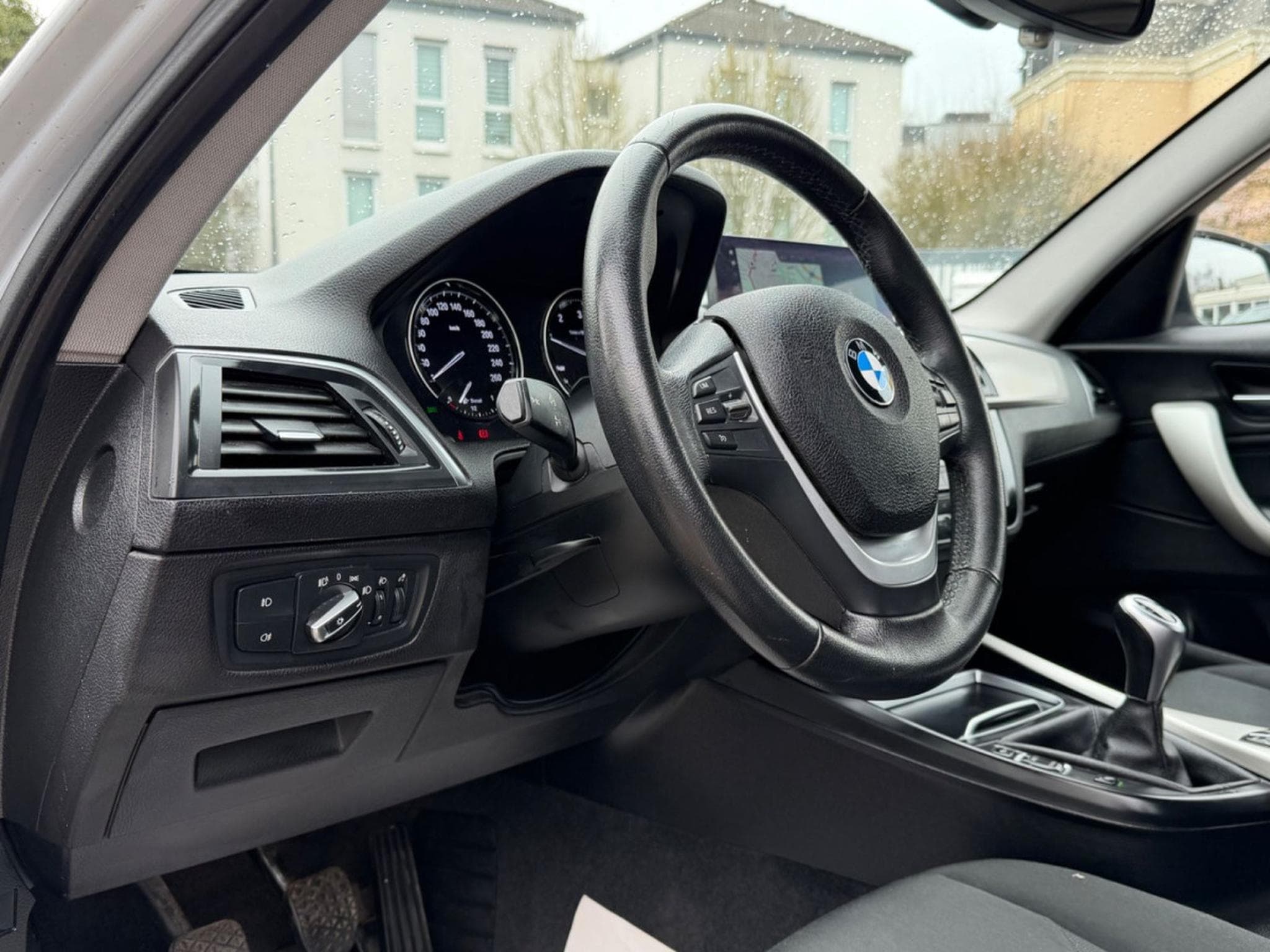 BMW 118 d 150 PS/ xDrive Advantage/LED/NAVI/ (2019) - Foto 11
