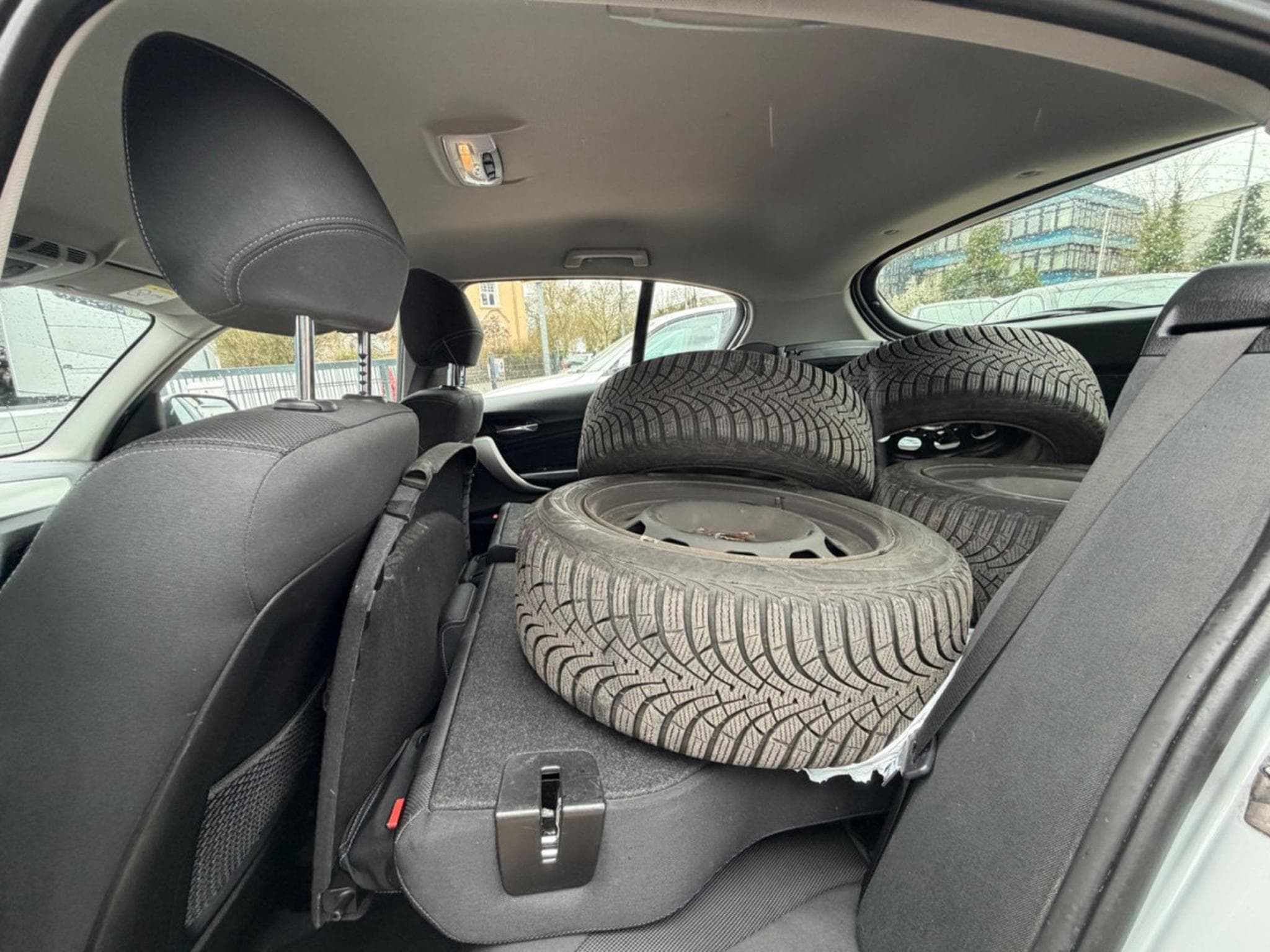 BMW 118 d 150 PS/ xDrive Advantage/LED/NAVI/ (2019) - Foto 14