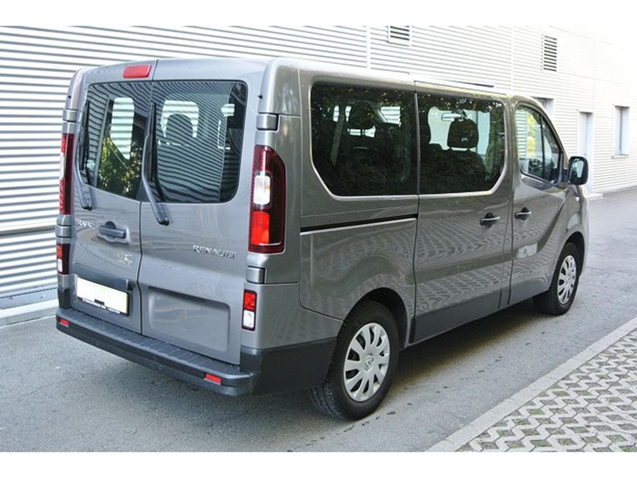 Renault Trafic LOCATION 1.6 DCI 120 9 PLACES - LOCATION RENAULT TRAFIC 9 PL (2019) - Foto 5