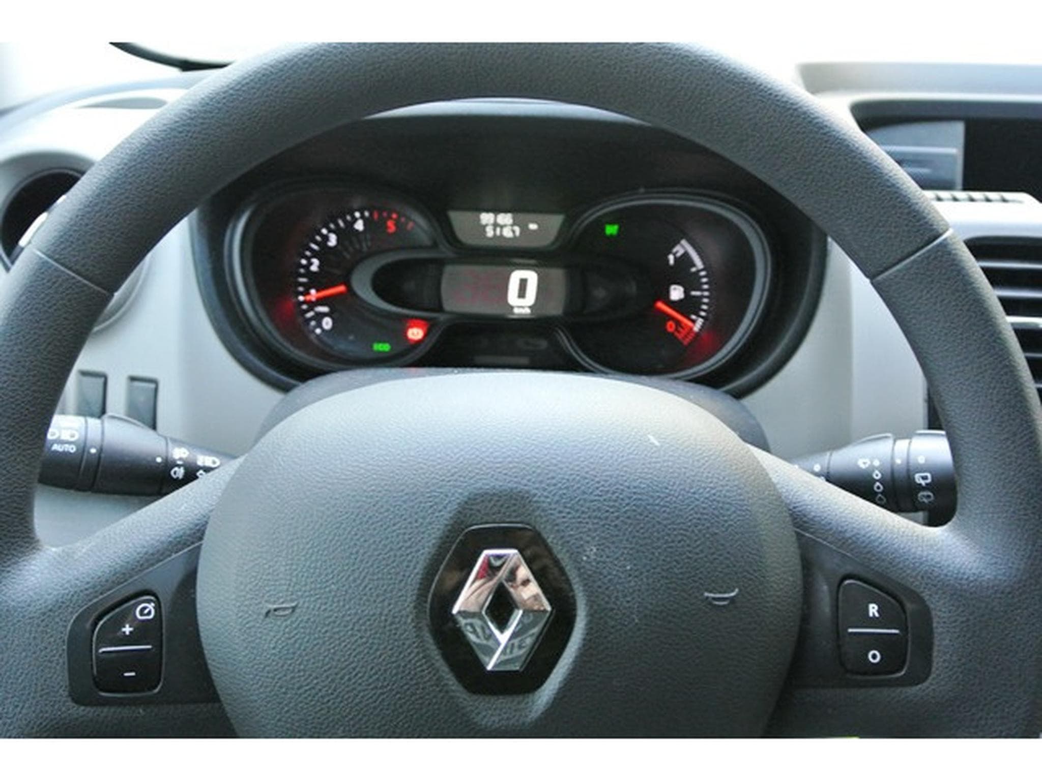 Renault Trafic LOCATION 1.6 DCI 120 9 PLACES - LOCATION RENAULT TRAFIC 9 PL (2019) - Foto 8