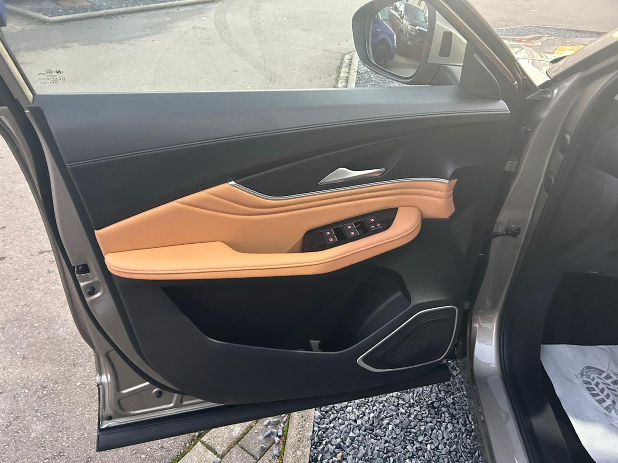 Forthing T5 EVO 1.5 TURBO AUTO FULL OPTIONS (2026) - Photo 12