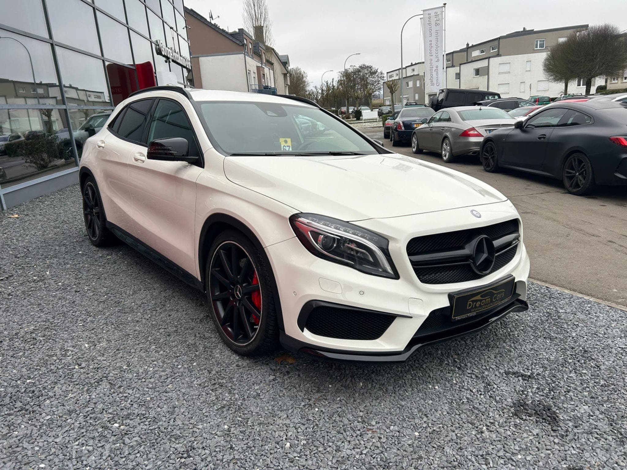 Mercedes GLA 45 AMG 4MATIC (2016) - Photo 5