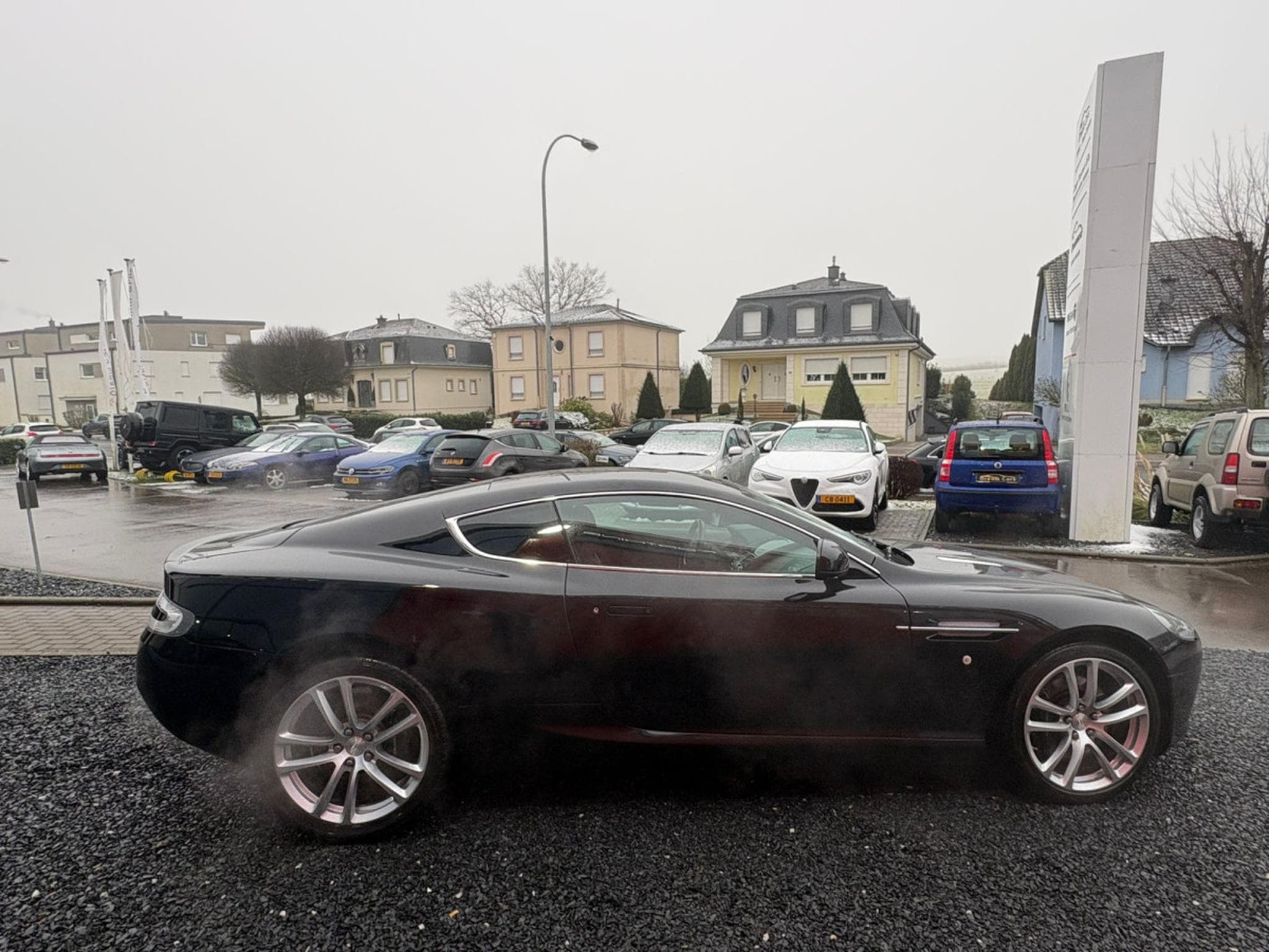 Aston-Martin DB9 BLACK SERIES (2010) - Photo 6