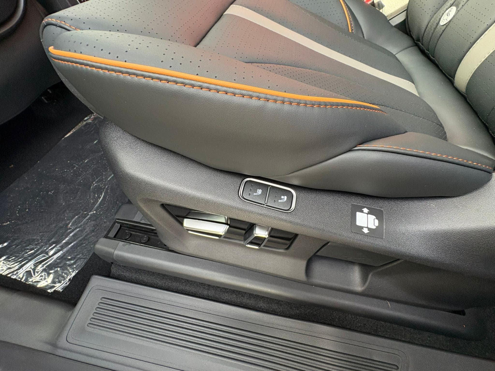 Forthing U-Tour FORTHING 4 U TOUR 7 PLACES (2026) - Photo 17