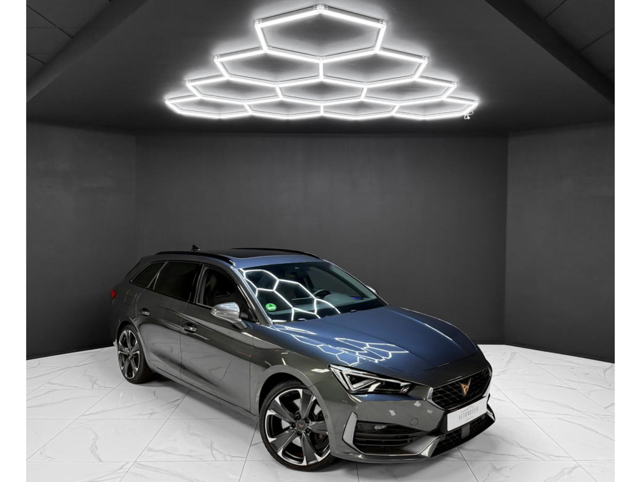 Cupra Leon 2.0 TSI Sportstourer VZ (2024) - Photo 7