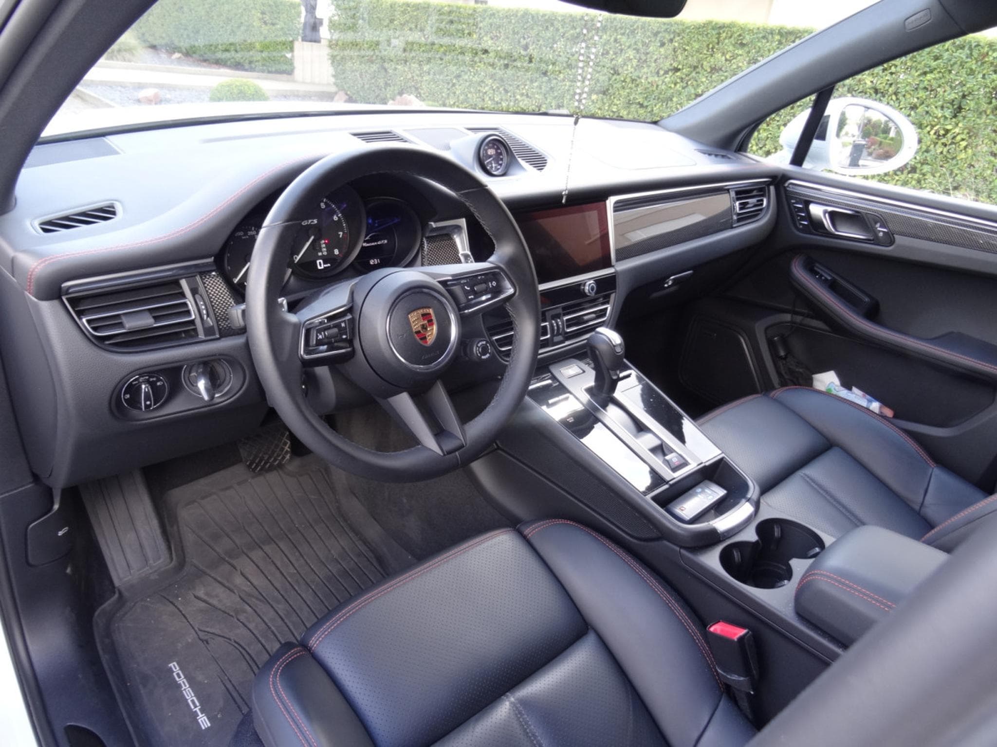 Porsche Macan GTS (2022) - Photo 6