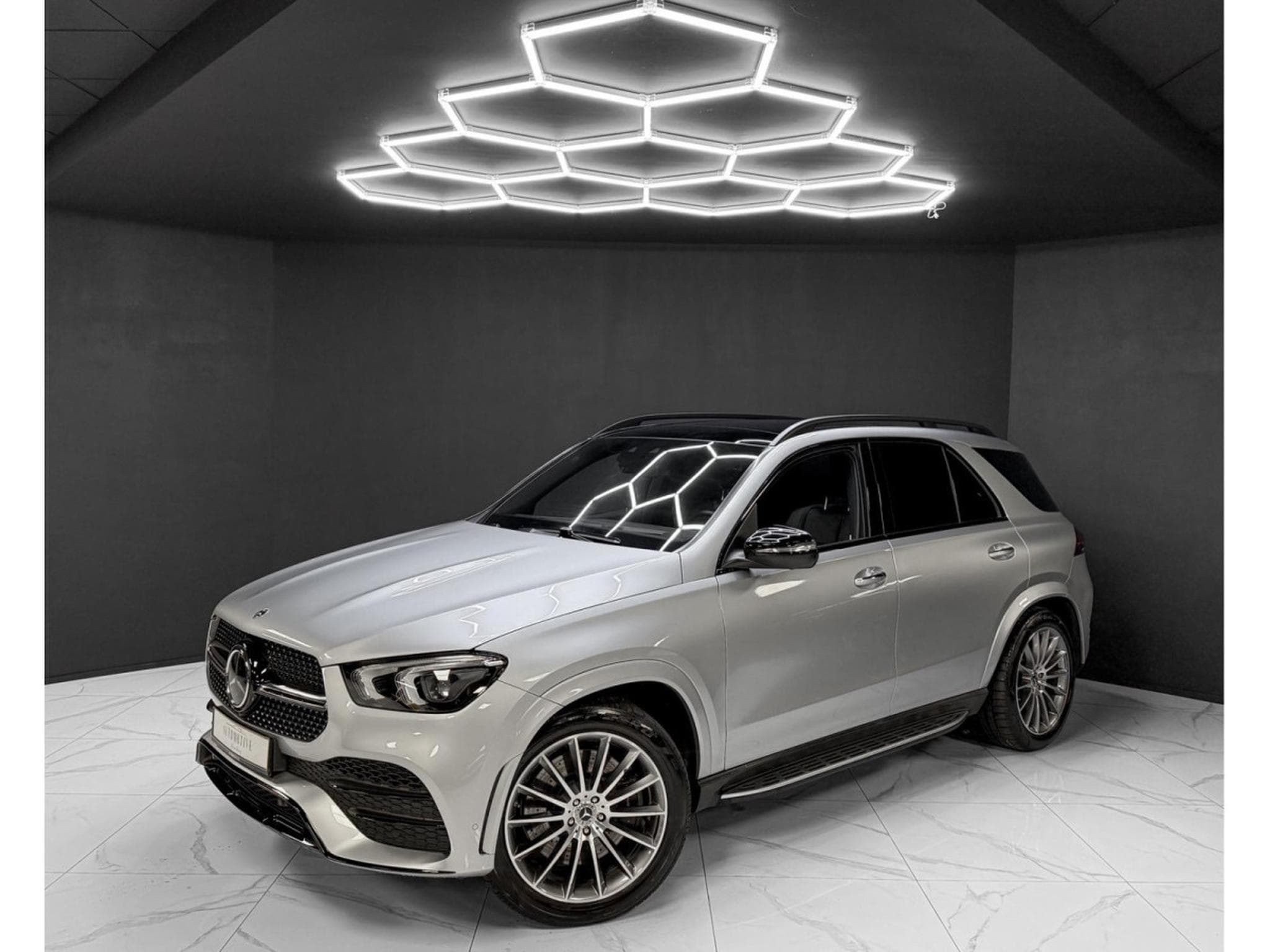 Mercedes GLE 450 AMG Line / WARRANTY 2027 / BURMESTER / 360° / PANO (2023) - Photo 1