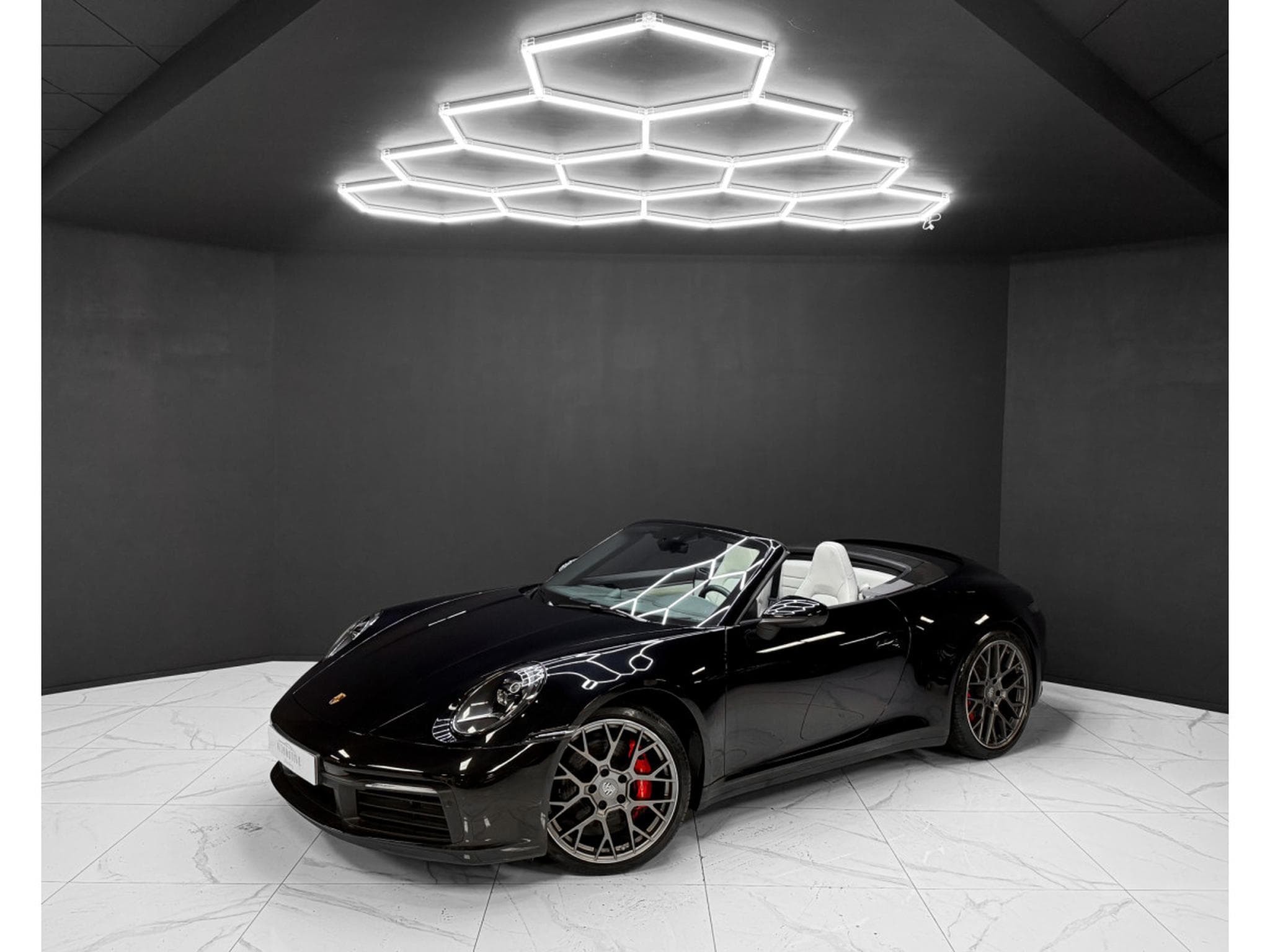 Porsche 911 992 Carrera S Cabriolet PPF FRONT (2023) - Photo 1