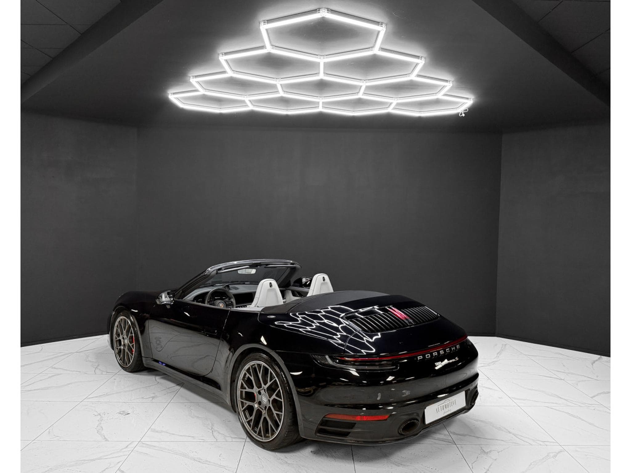 Porsche 911 992 Carrera S Cabriolet PPF FRONT (2023) - Photo 3