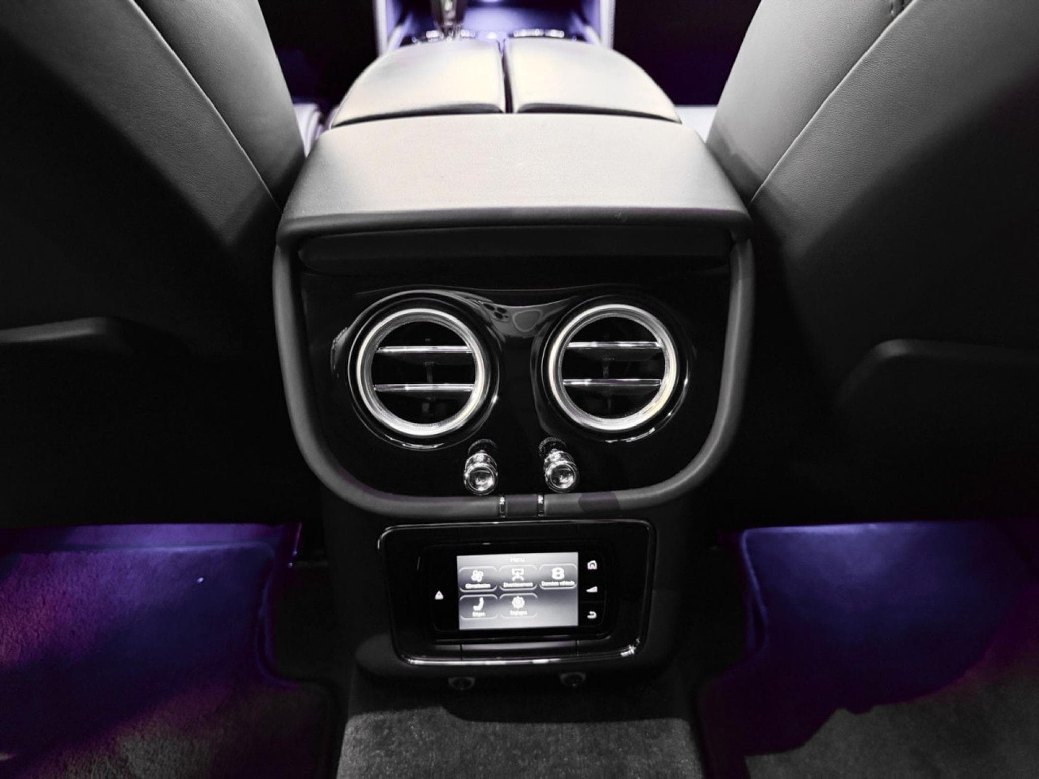 Bentley Bentayga 4.0 V8 (2018) - Photo 14