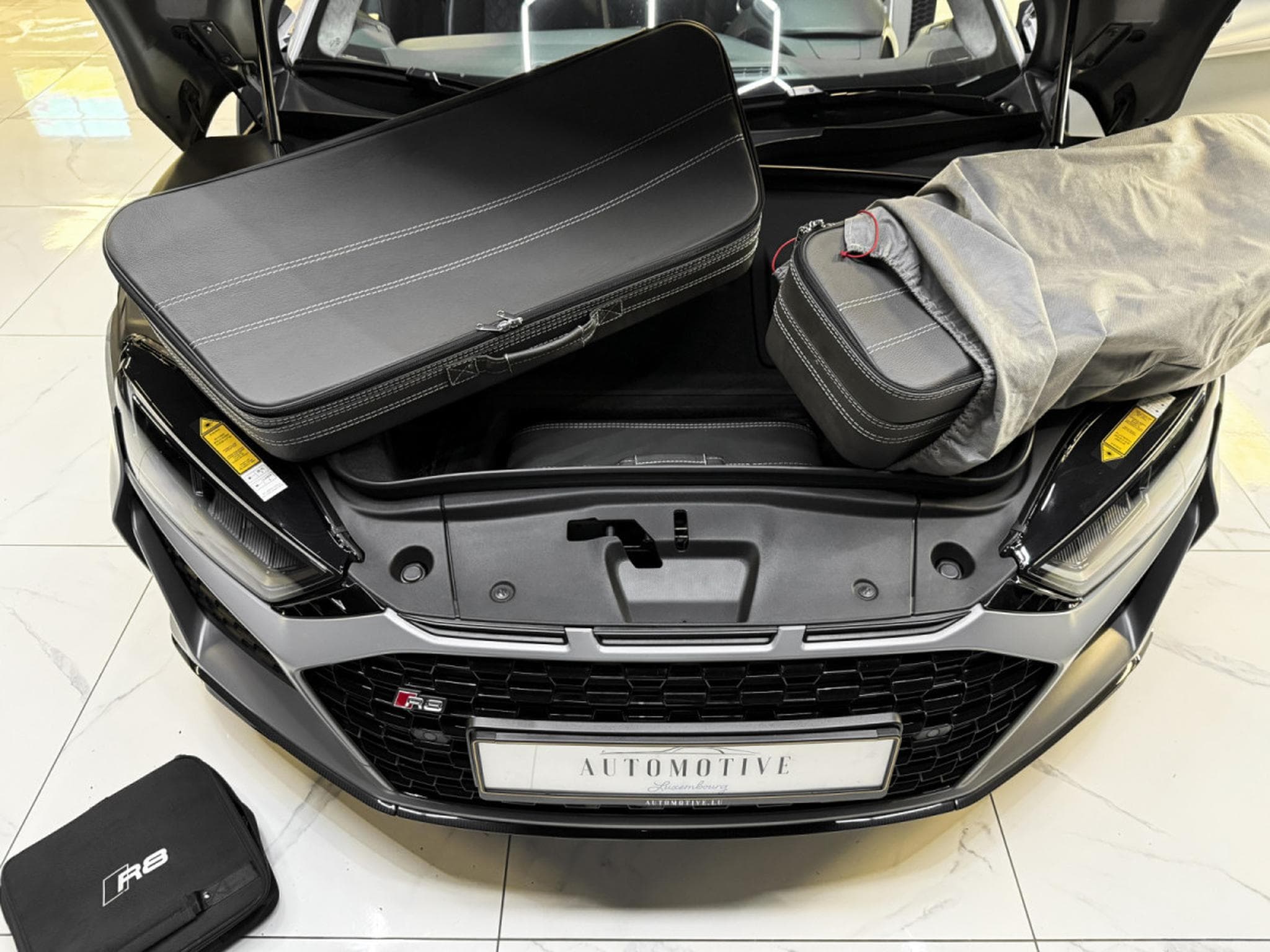 Audi R8 Coupe 5.2 V10 Quattro Performance (2022) - Photo 11