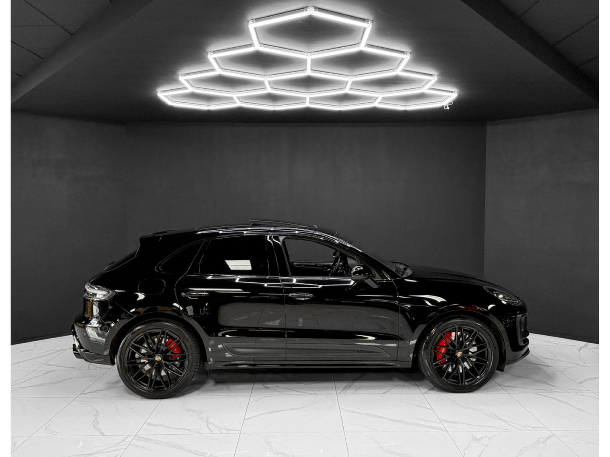 Porsche Macan III GTS (2021) - Photo 6