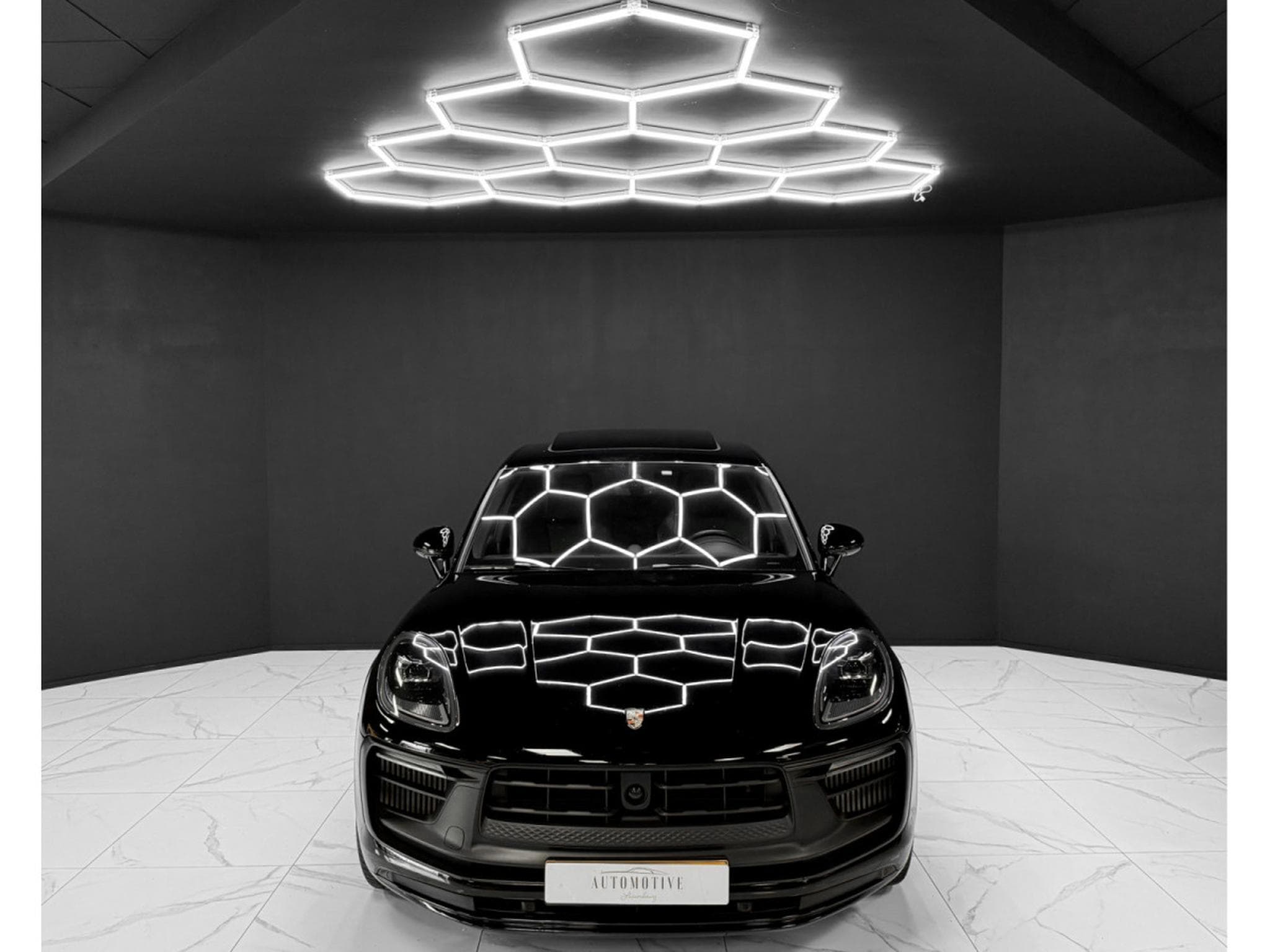 Porsche Macan III GTS (2021) - Photo 8