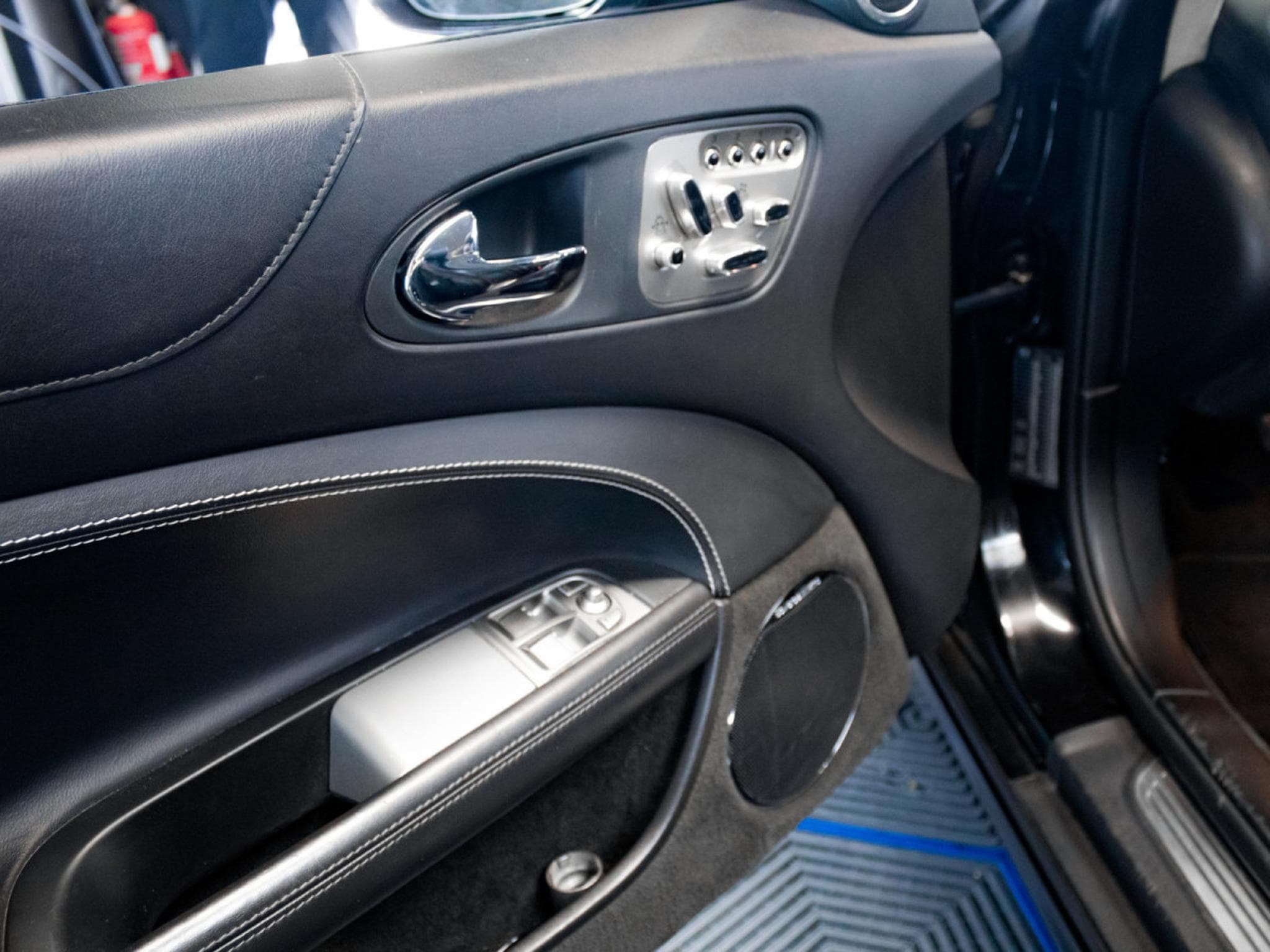 Jaguar XK Jaguar XK Convertible 5.0 V8 – 380 ch – PORTOFOLIO (2009) - Photo 18