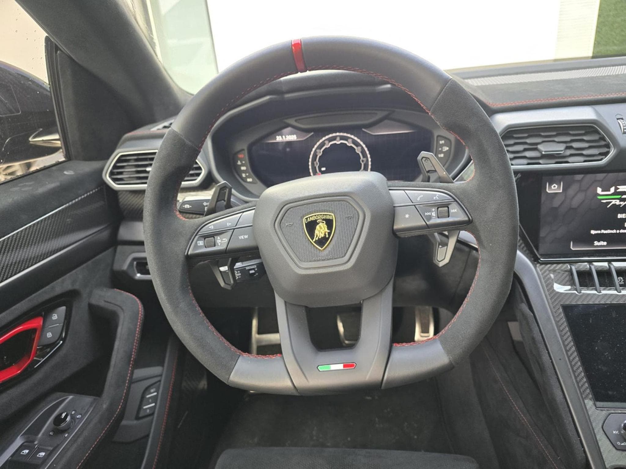 Lamborghini Urus Performante (2024) - Photo 7