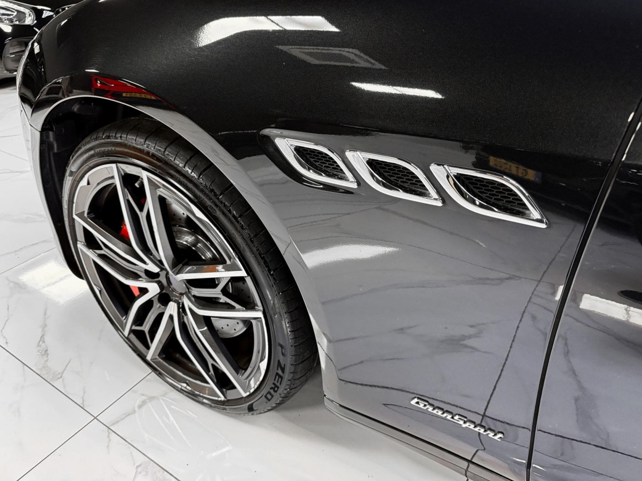 Maserati Quattroporte S Q4 GranSport / B&W / CarPlay / Softclos. / Matrix (2020) - Photo 18