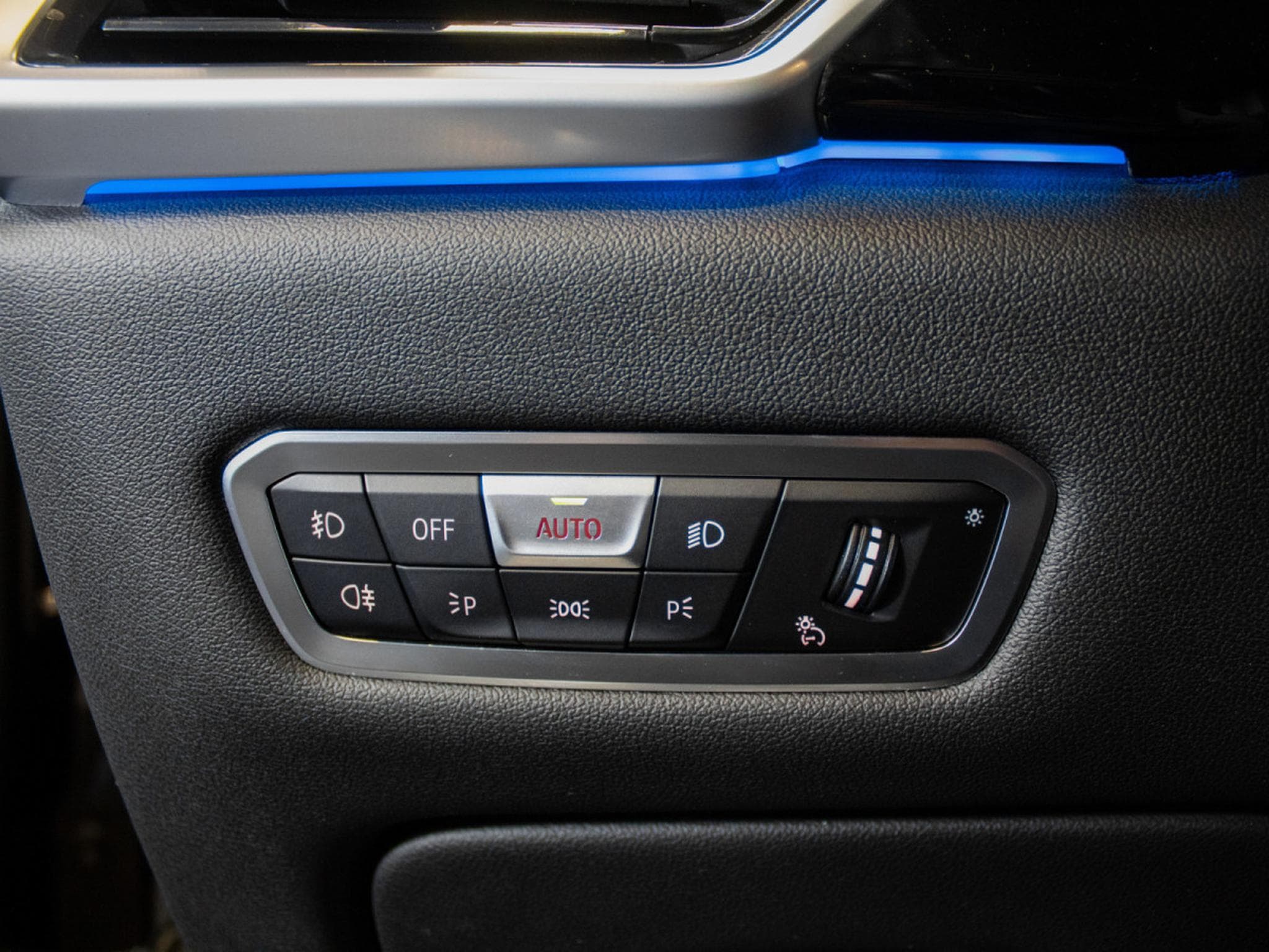 BMW X6M 50 M 50i (2020) - Photo 23