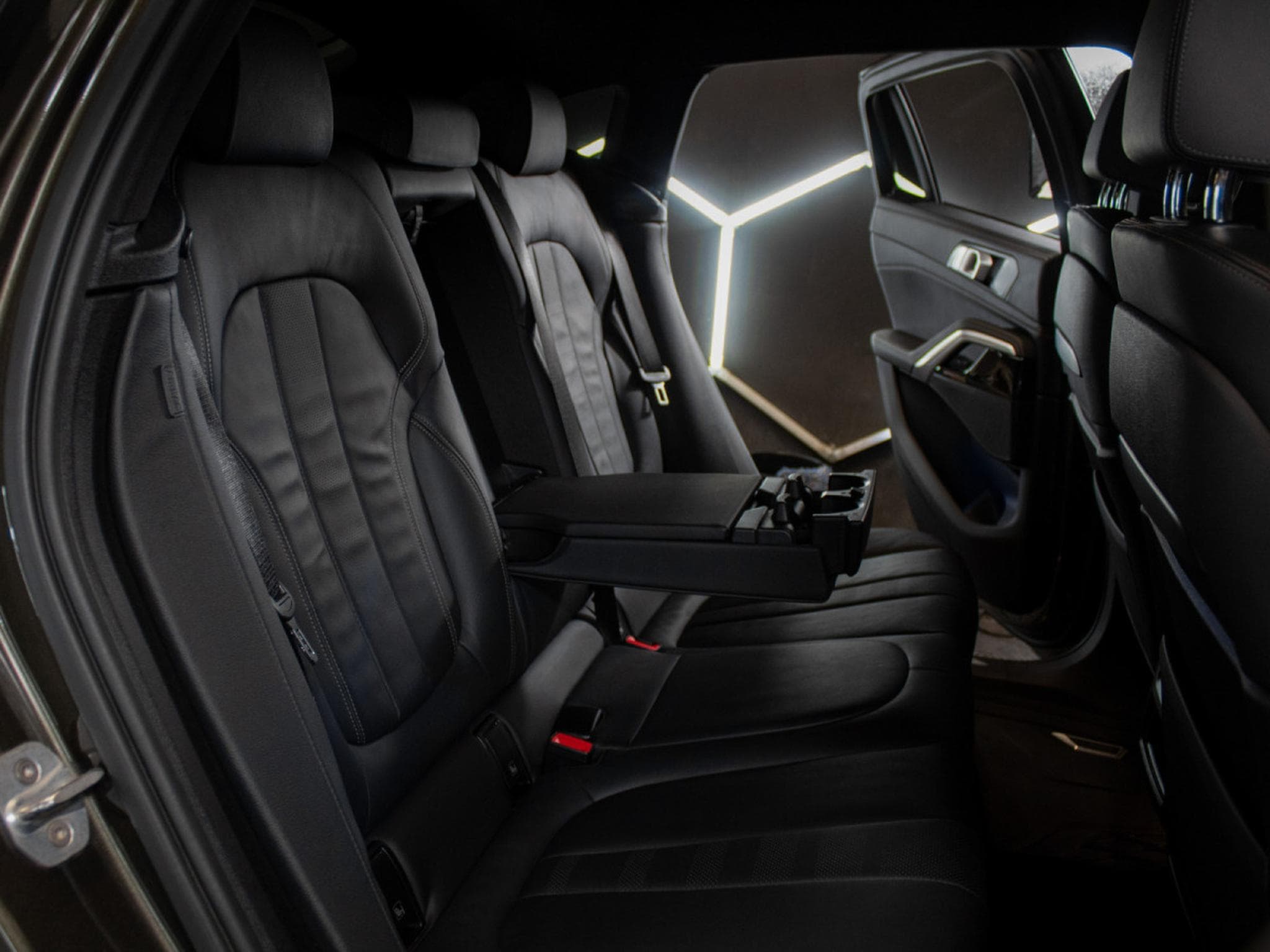 BMW X6M 50 M 50i (2020) - Photo 24