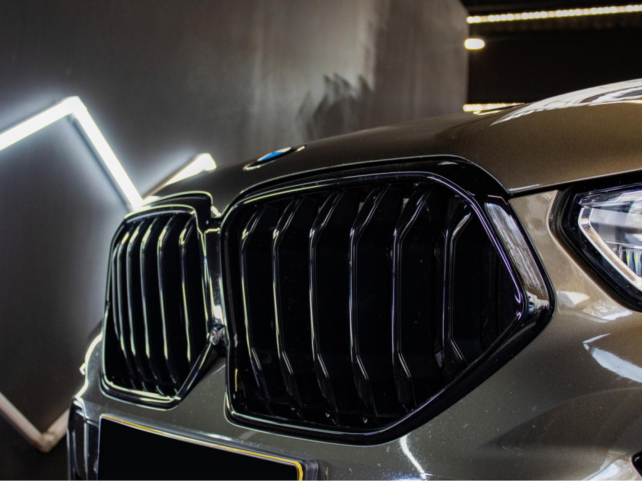 BMW X6M 50 M 50i (2020) - Photo 4