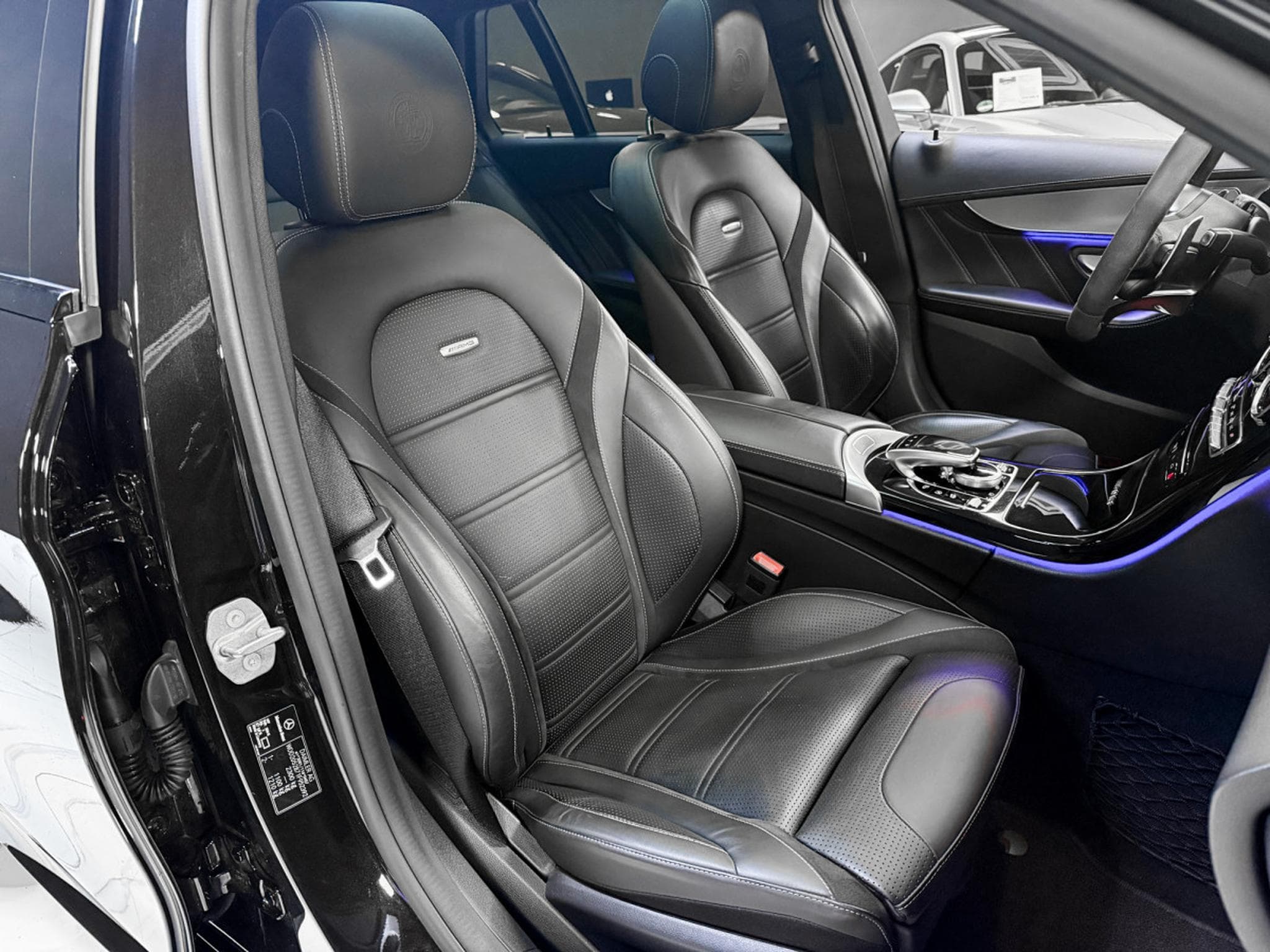 Mercedes C 63 AMG S T AMG / PANO / VIRTUAL / LED / DISTR. + (2019) - Photo 13