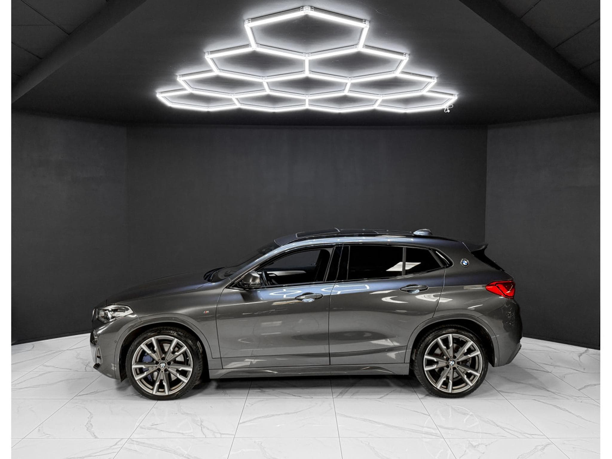 BMW X2 M35i xDrive (2019) - Photo 2