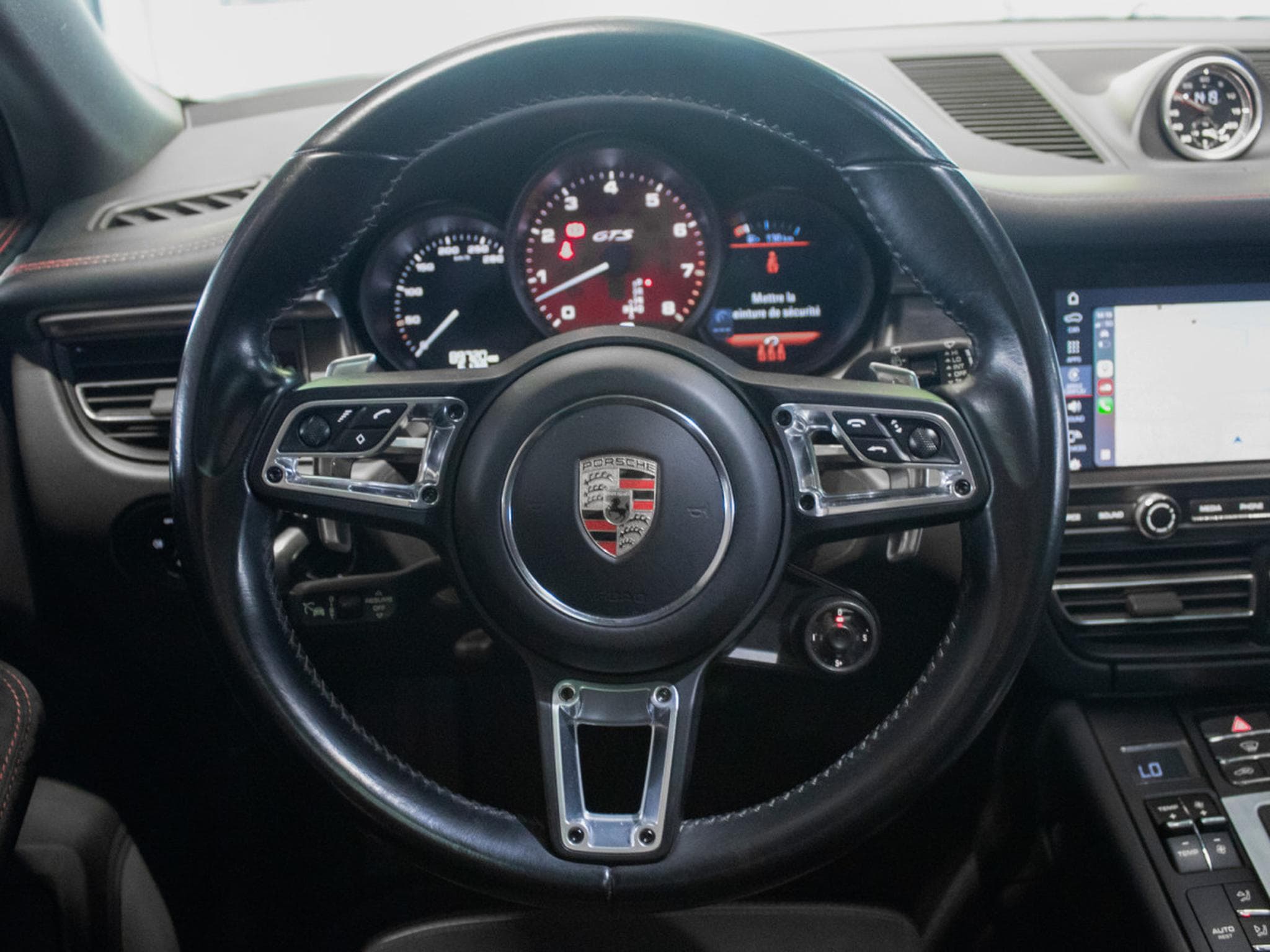 Porsche Macan GTS GRIS CRAIE full options PDC / PSE / PDLS / CHRONO / BOSE (2021) - Photo 18