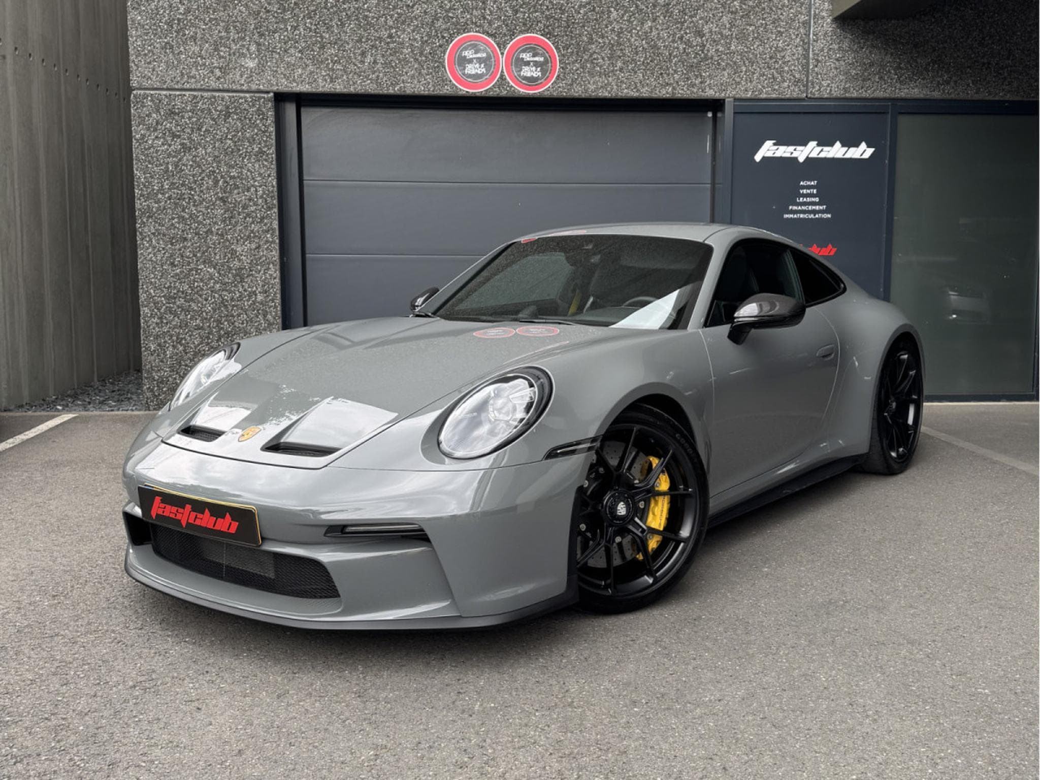 Porsche 911 GT3 TOURING (2023) - Photo 1