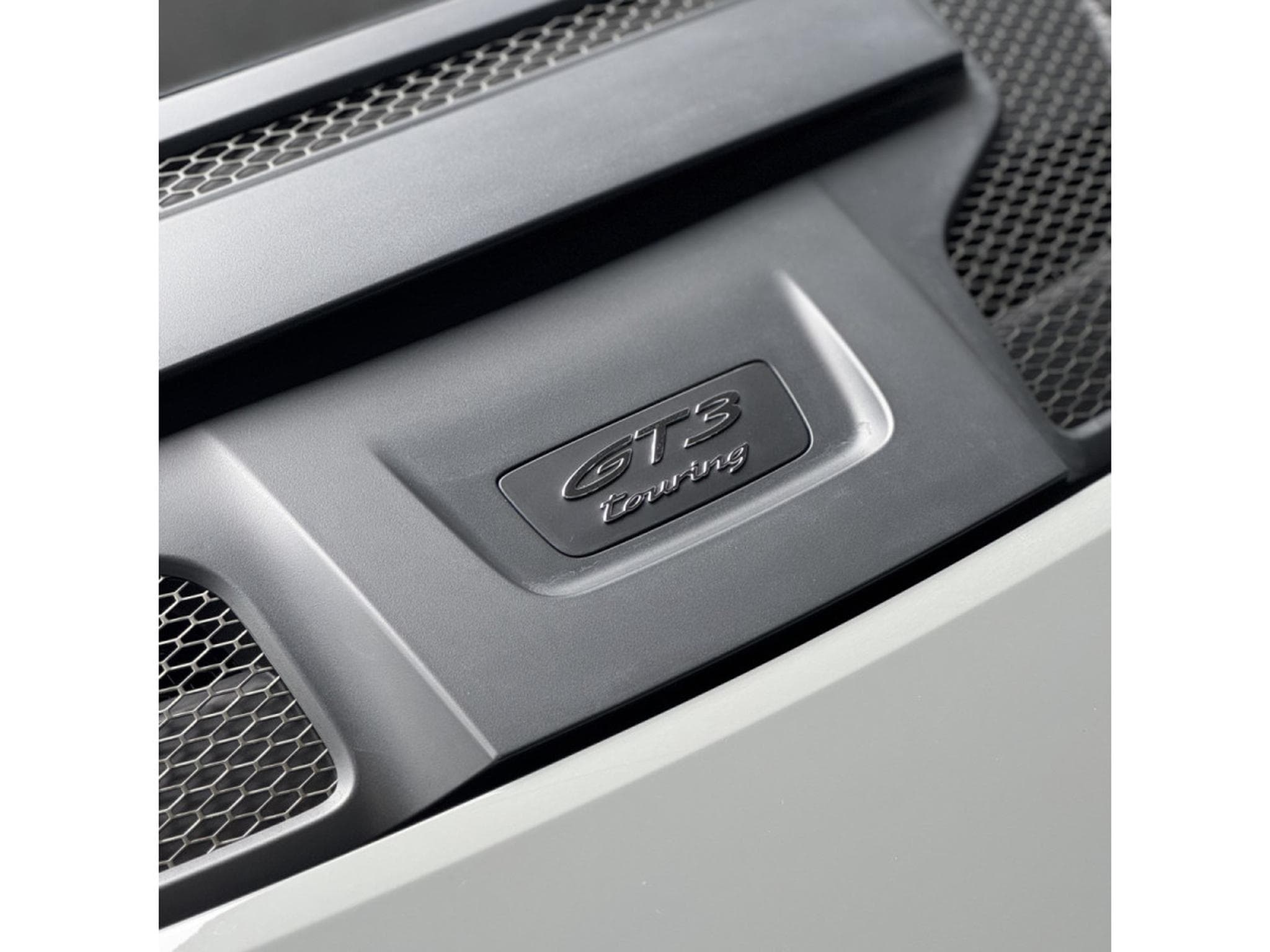 Porsche 911 GT3 TOURING (2023) - Photo 14