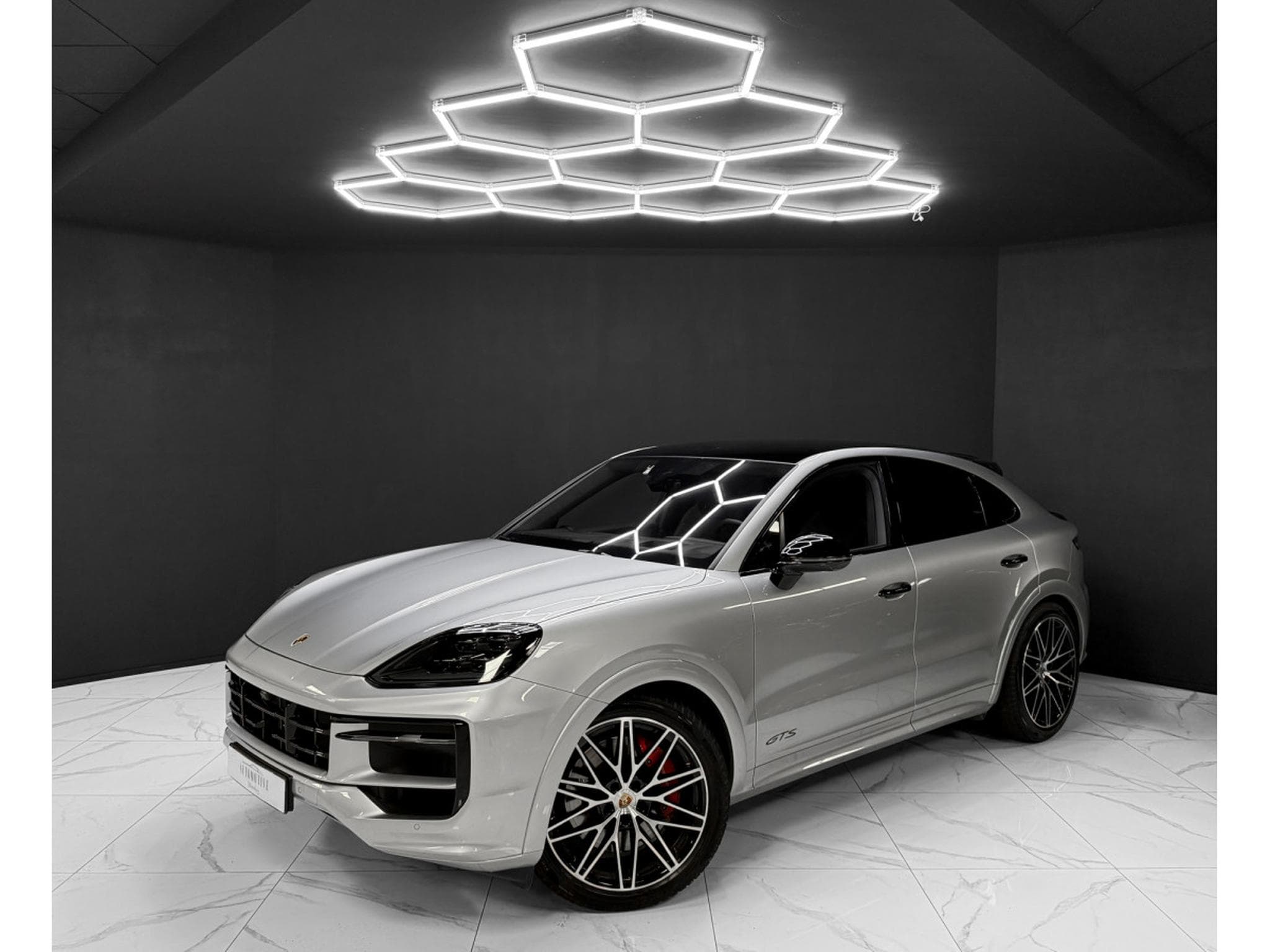 Porsche Cayenne GTS Coupe / ACC / Head-UP / SoftClose / 360° / BOSE (2024) - Photo 1