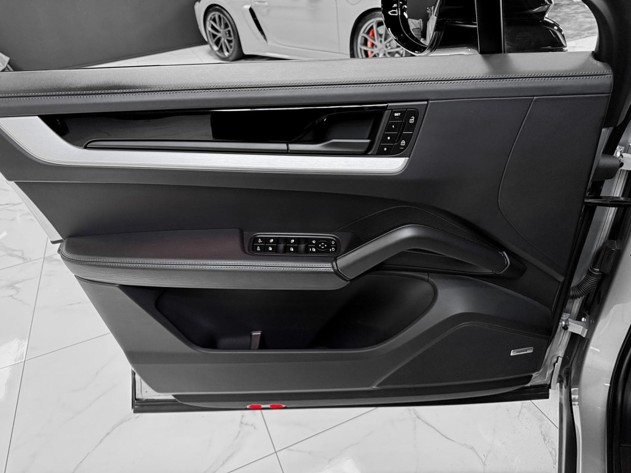 Porsche Cayenne GTS Coupe / ACC / Head-UP / SoftClose / 360° / BOSE (2024) - Photo 14