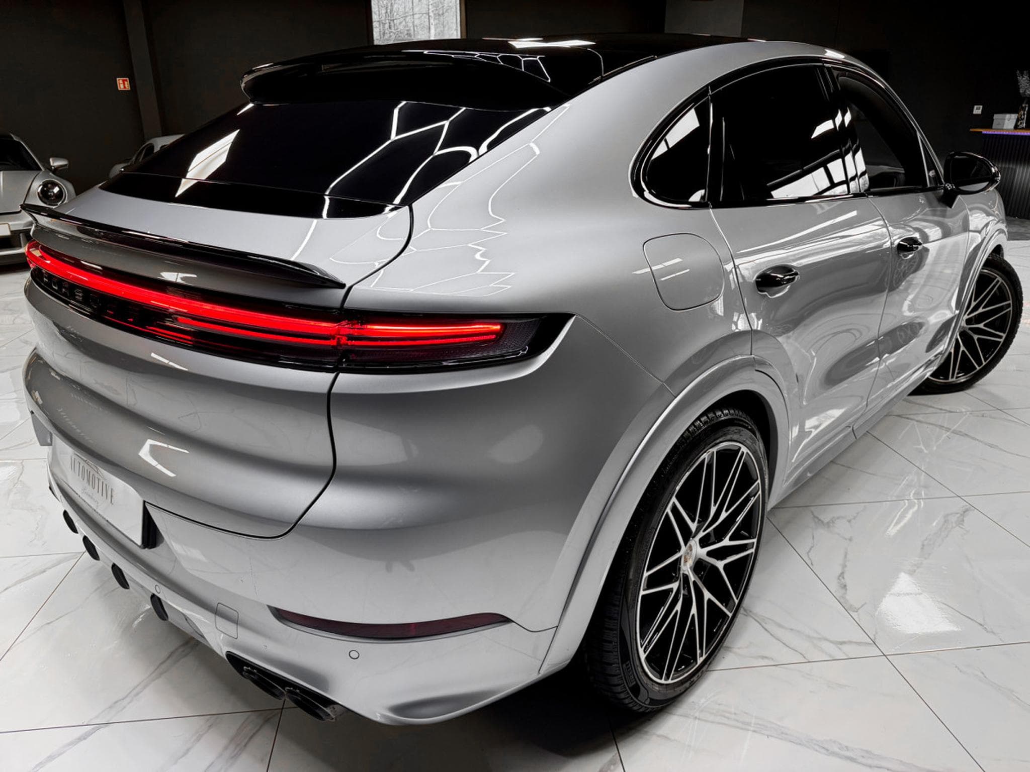 Porsche Cayenne GTS Coupe / ACC / Head-UP / SoftClose / 360° / BOSE (2024) - Photo 16