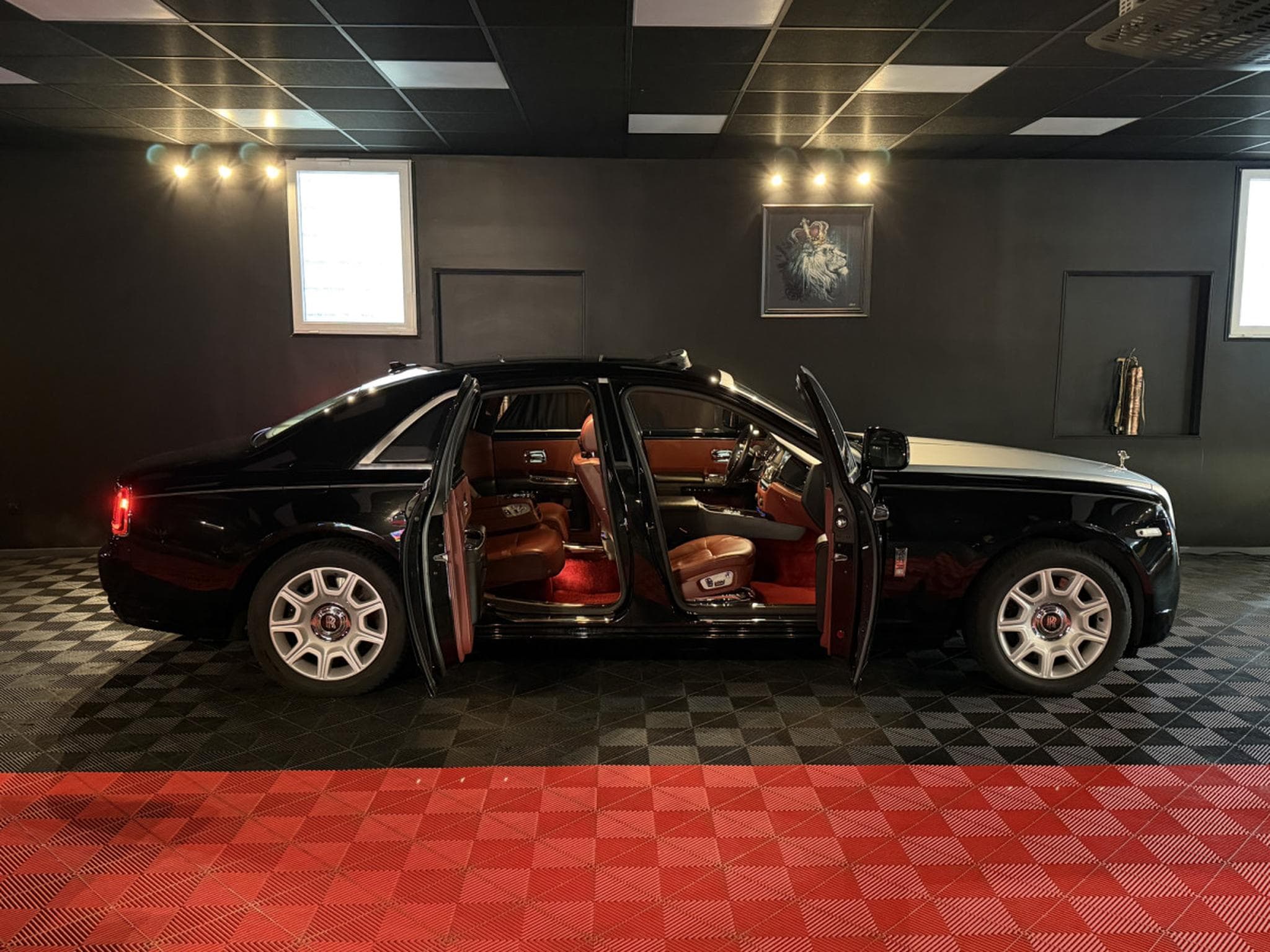 Rolls-Royce Ghost Ghost 6.6i V12 571CV LIMOUSINE (2010) - Foto 17