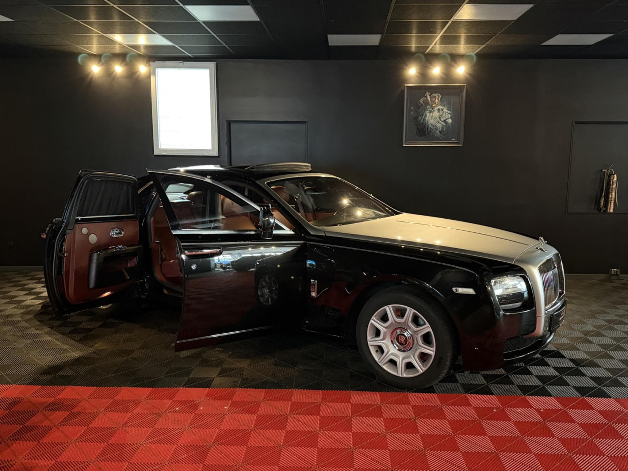 Rolls-Royce Ghost Ghost 6.6i V12 571CV LIMOUSINE (2010) - Foto 19