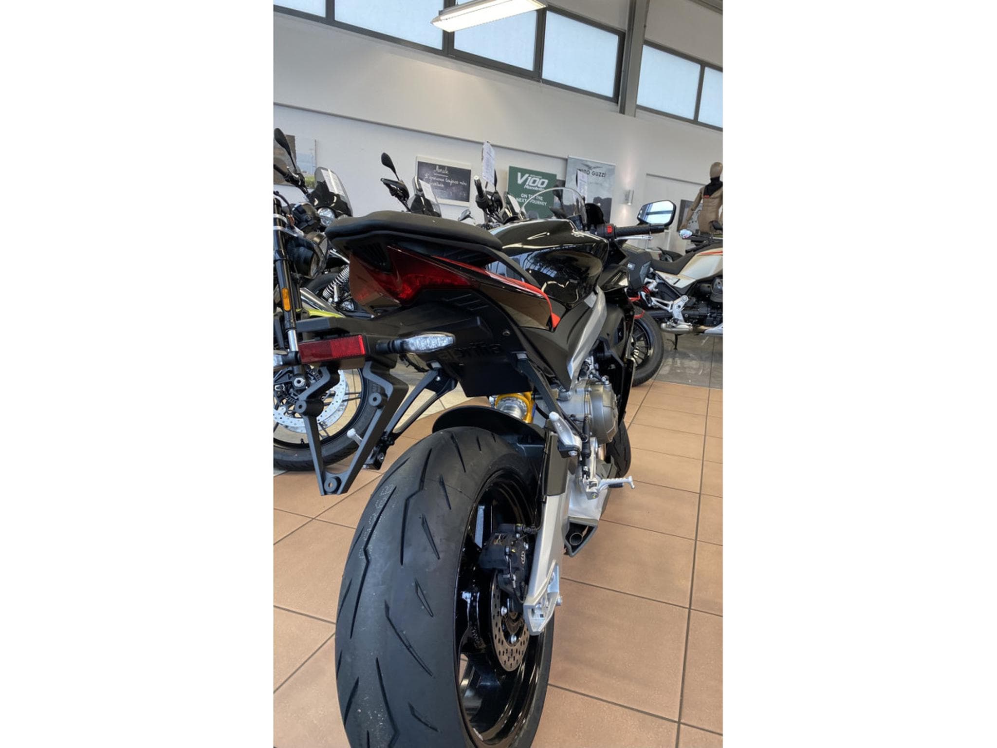 Aprilia RS Factory (2026) - Foto 4