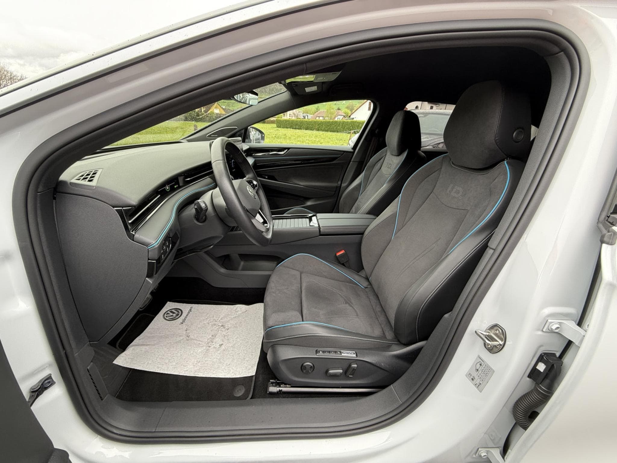 VW ID.7 Pro 210 kW / 286 CV Boîte automatique 1 vitesse (2024) - Photo 3