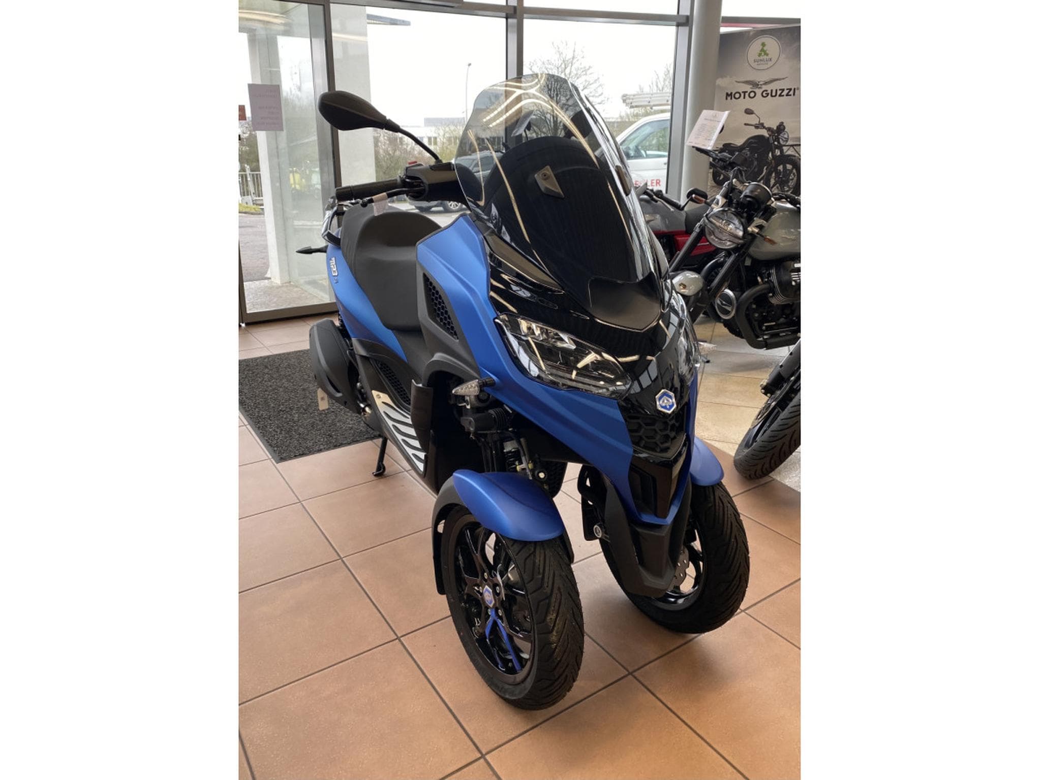 Piaggio MP3 310 Model S (2026) - Foto 1