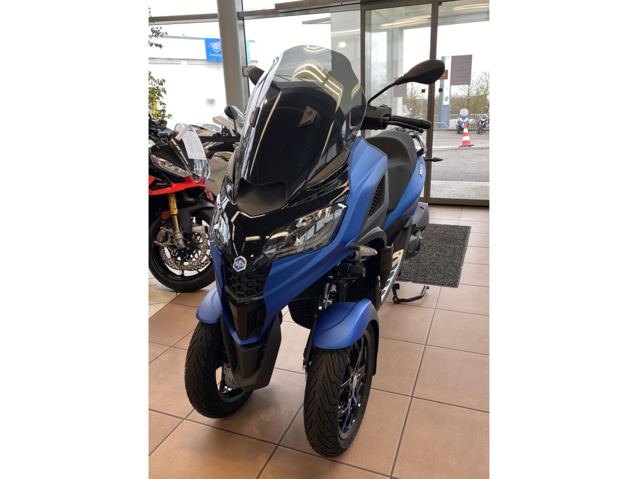 Piaggio MP3 310 Model S (2026) - Foto 2