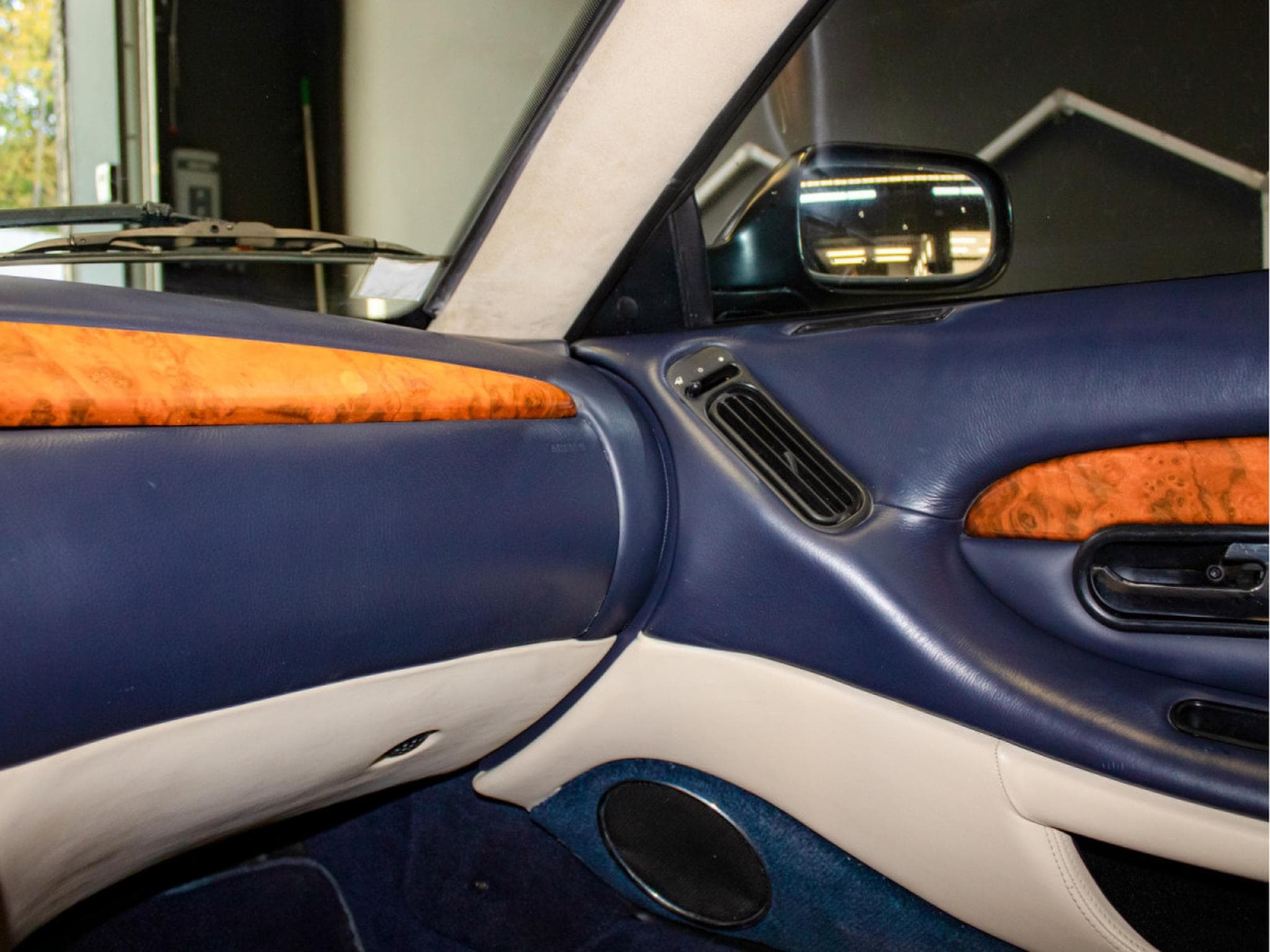 Aston-Martin DB7 Volante Vantage V12 6.0L 420CV AUTOMATIC (2001) - Photo 13