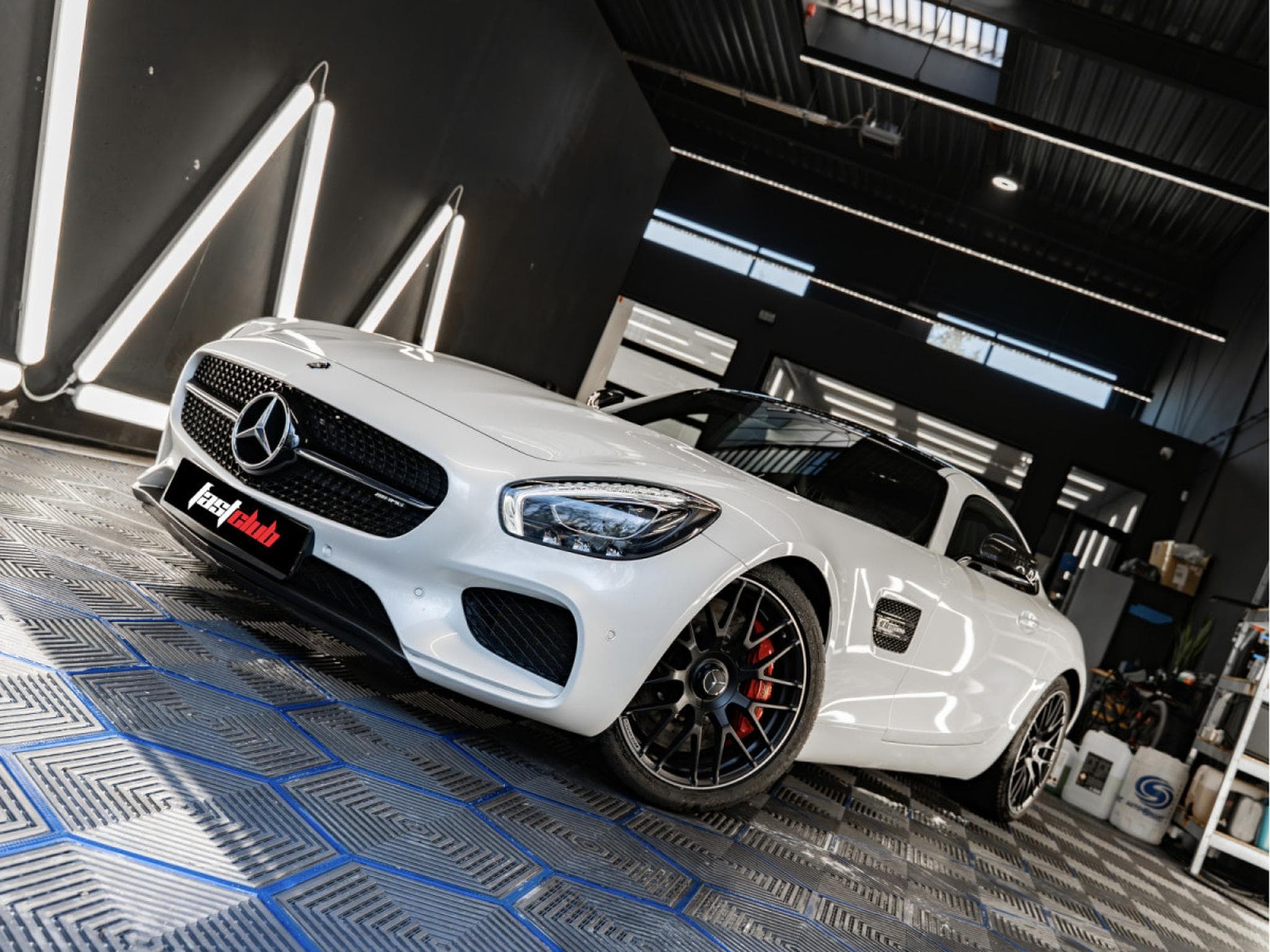 Mercedes AMG GT S Coupe Speedshift 7G-DCT*CARBON*PANO*360 (2015) - Photo 1