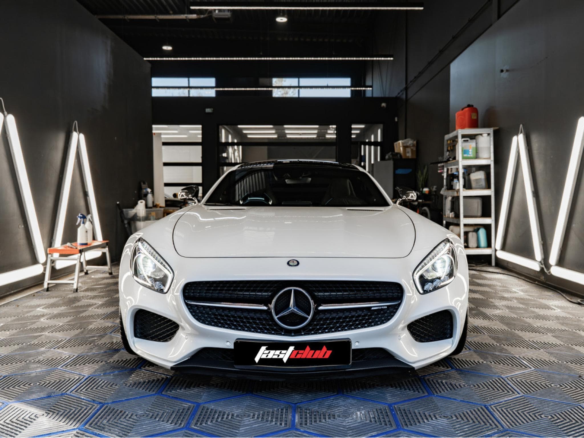 Mercedes AMG GT S Coupe Speedshift 7G-DCT*CARBON*PANO*360 (2015) - Photo 5