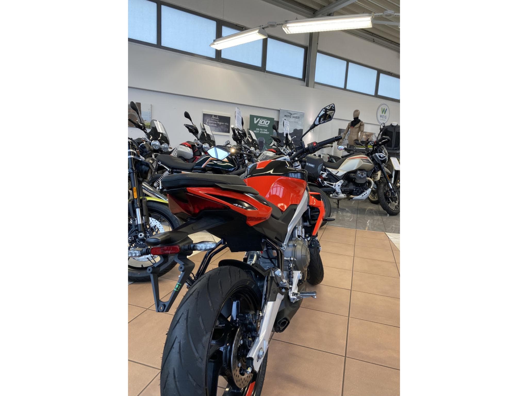 Aprilia Tuono 457 (2026) - Foto 2