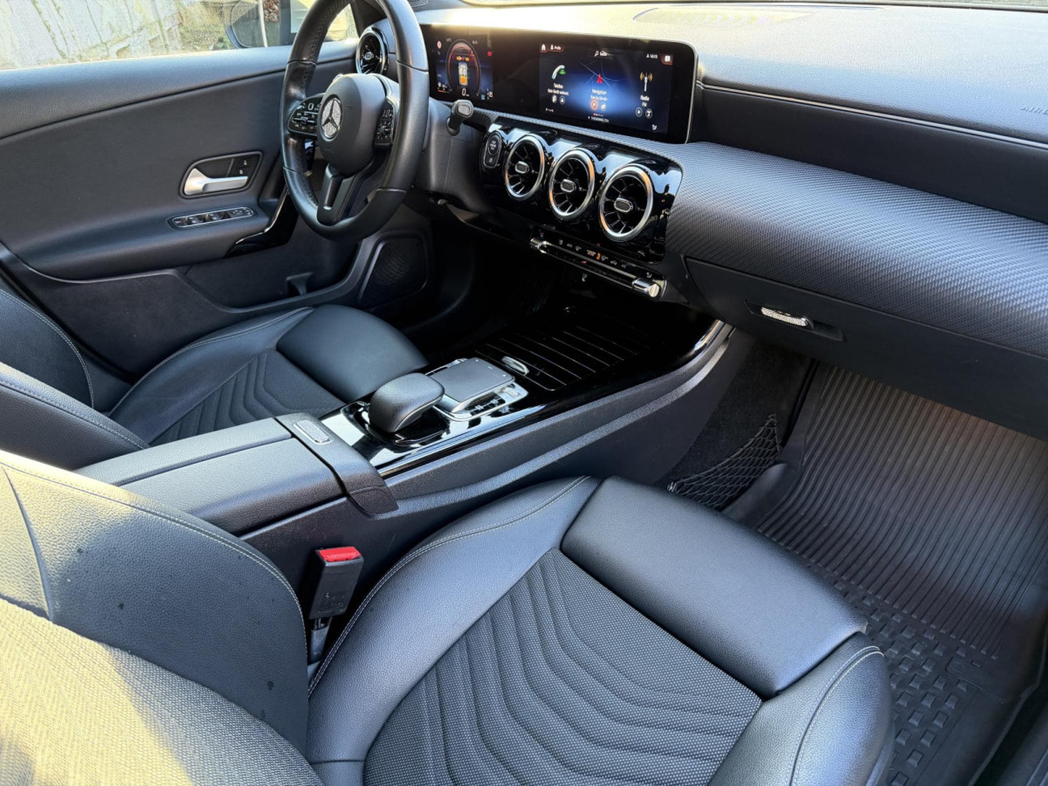 Mercedes A 180 Mercedes A180CDI 115CV Inspiration BVA (2019) - Photo 3